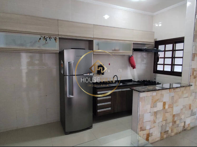 Casa à venda com 2 quartos, 70m² - Foto 6