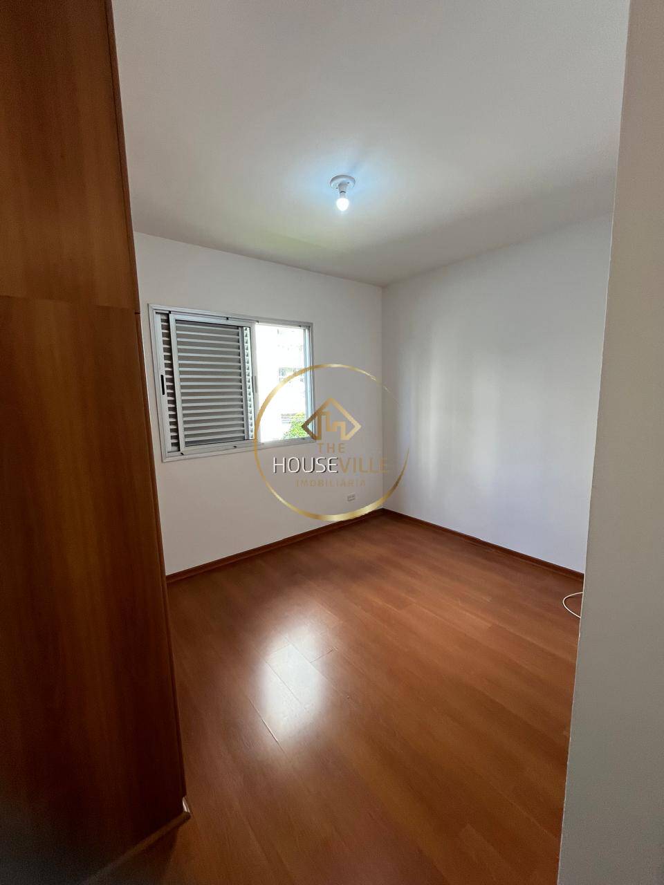 Apartamento para alugar com 3 quartos, 85m² - Foto 12