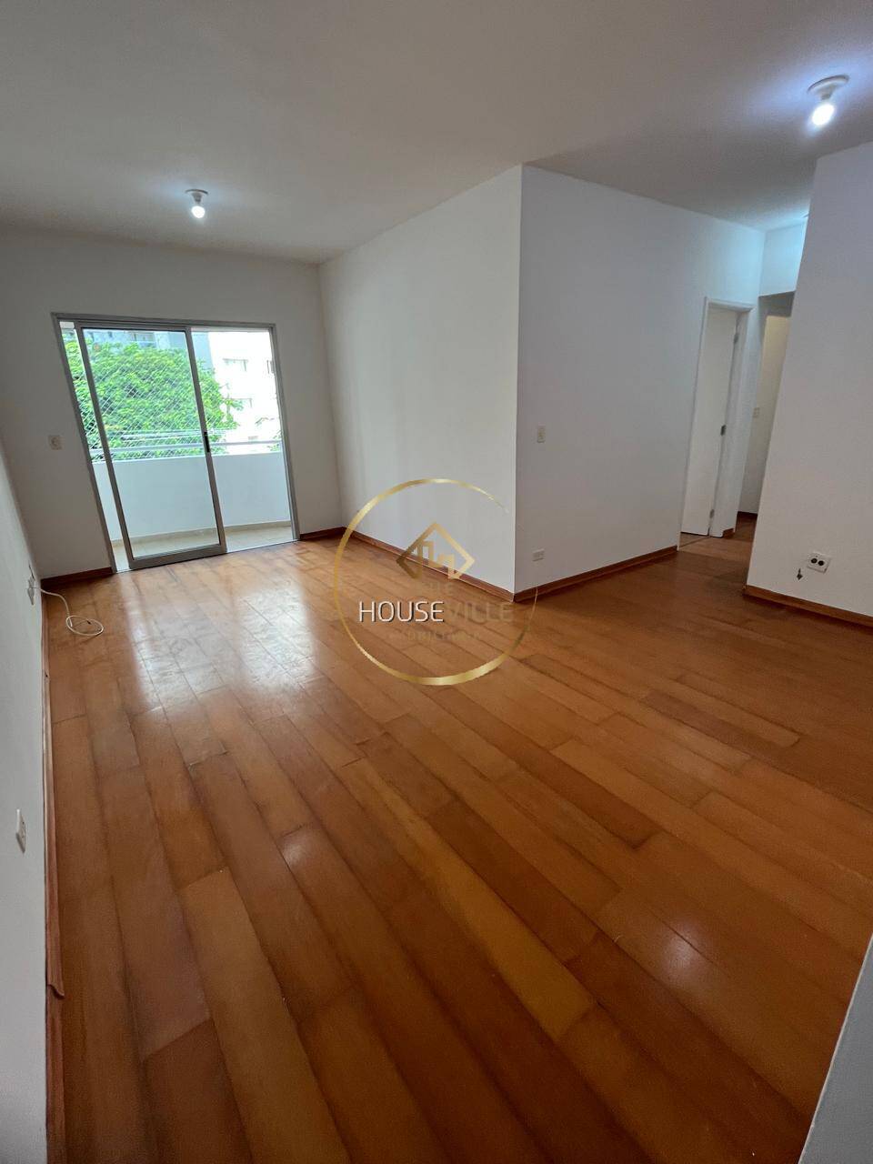 Apartamento para alugar com 3 quartos, 85m² - Foto 1