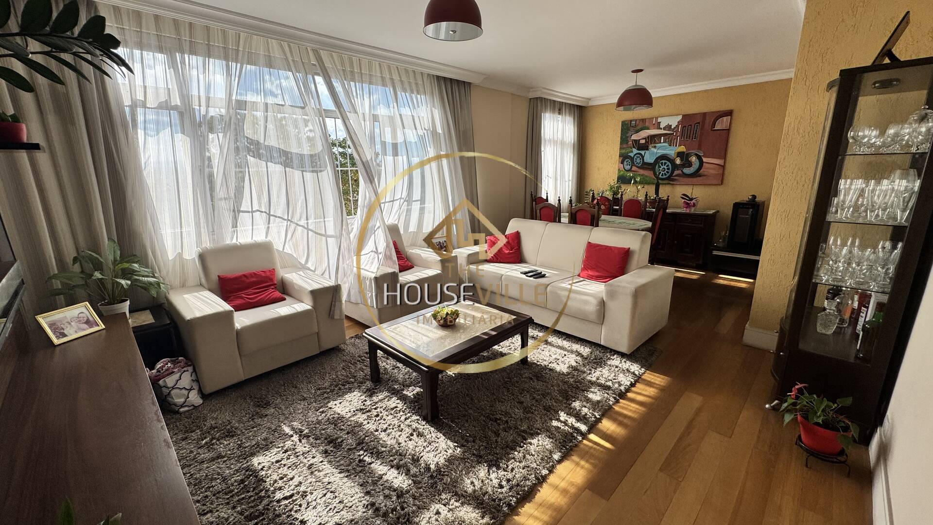 Apartamento à venda com 3 quartos, 125m² - Foto 1