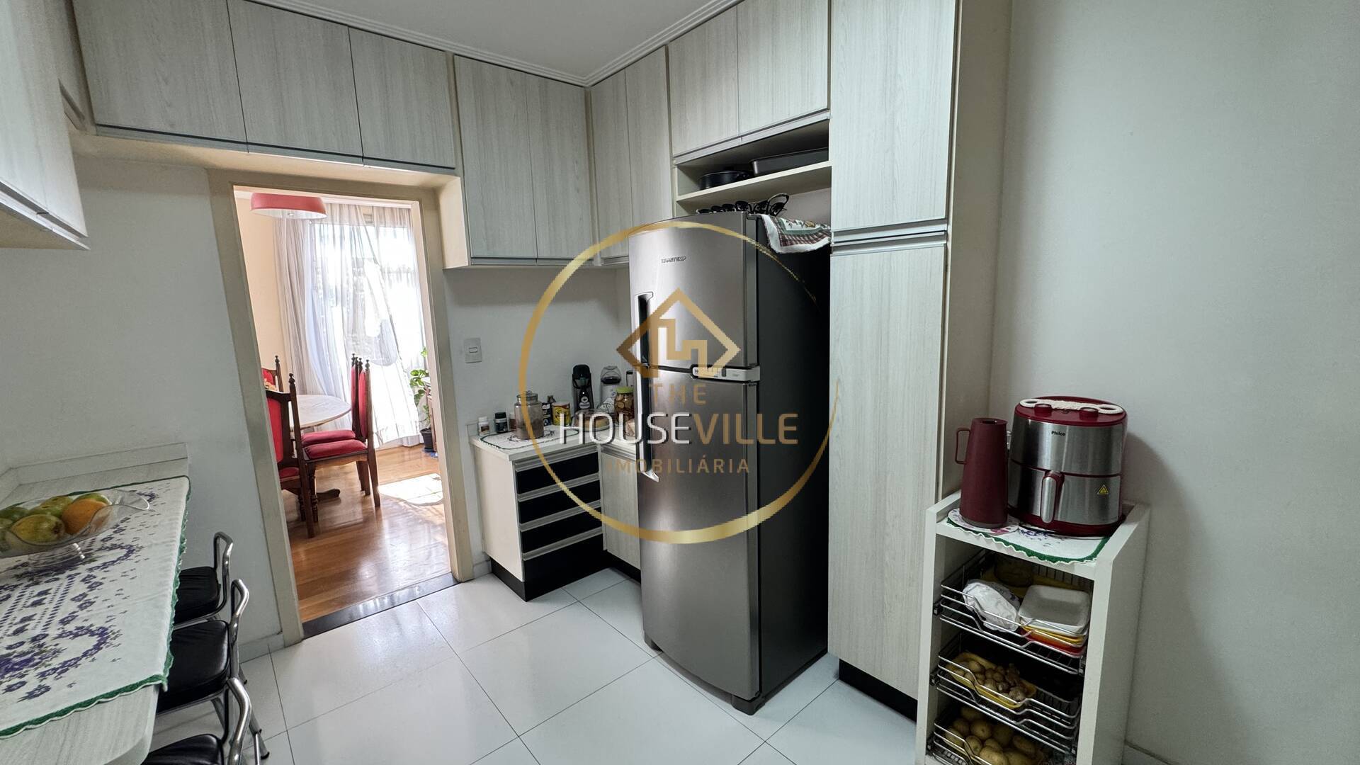 Apartamento à venda com 3 quartos, 125m² - Foto 9