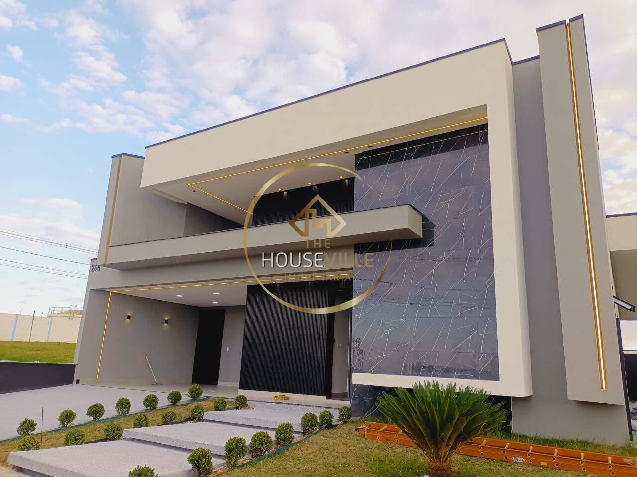 Casa de Condomínio à venda com 3 quartos, 224m² - Foto 2