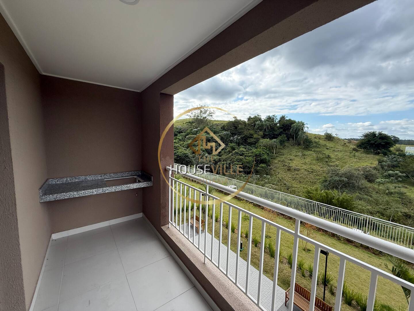 Apartamento à venda com 3 quartos, 83m² - Foto 2