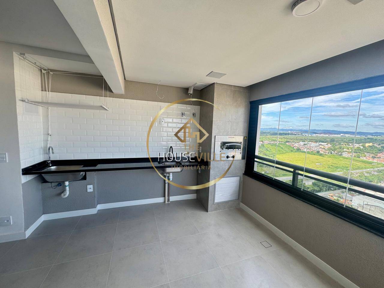 Apartamento à venda com 3 quartos, 85m² - Foto 1