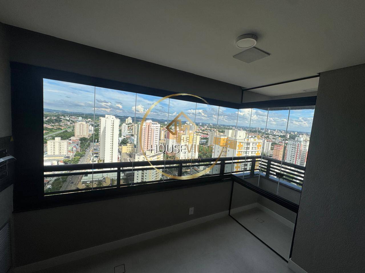 Apartamento à venda com 3 quartos, 85m² - Foto 2