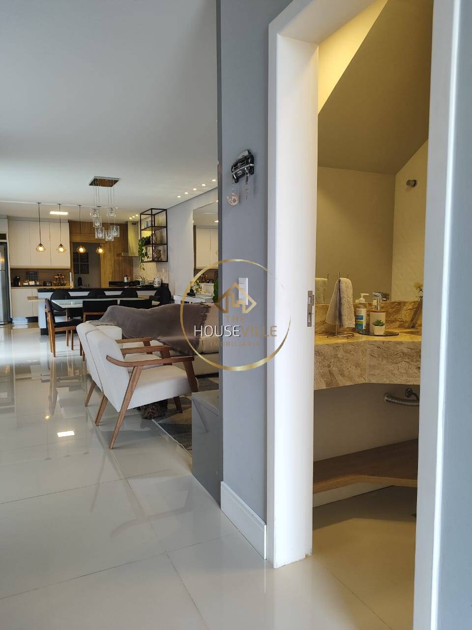 Casa à venda com 3 quartos, 272m² - Foto 8