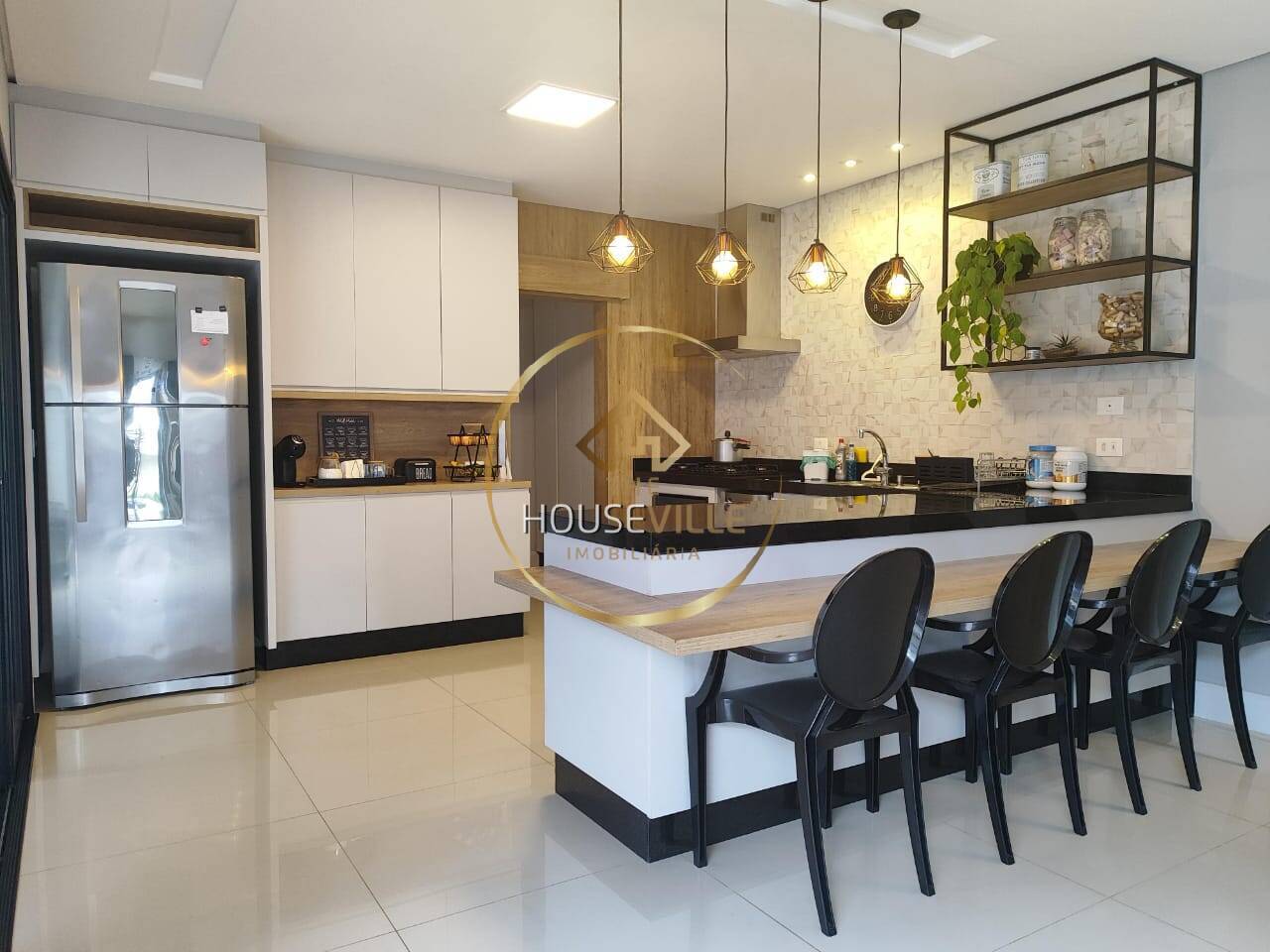 Casa à venda com 3 quartos, 272m² - Foto 3