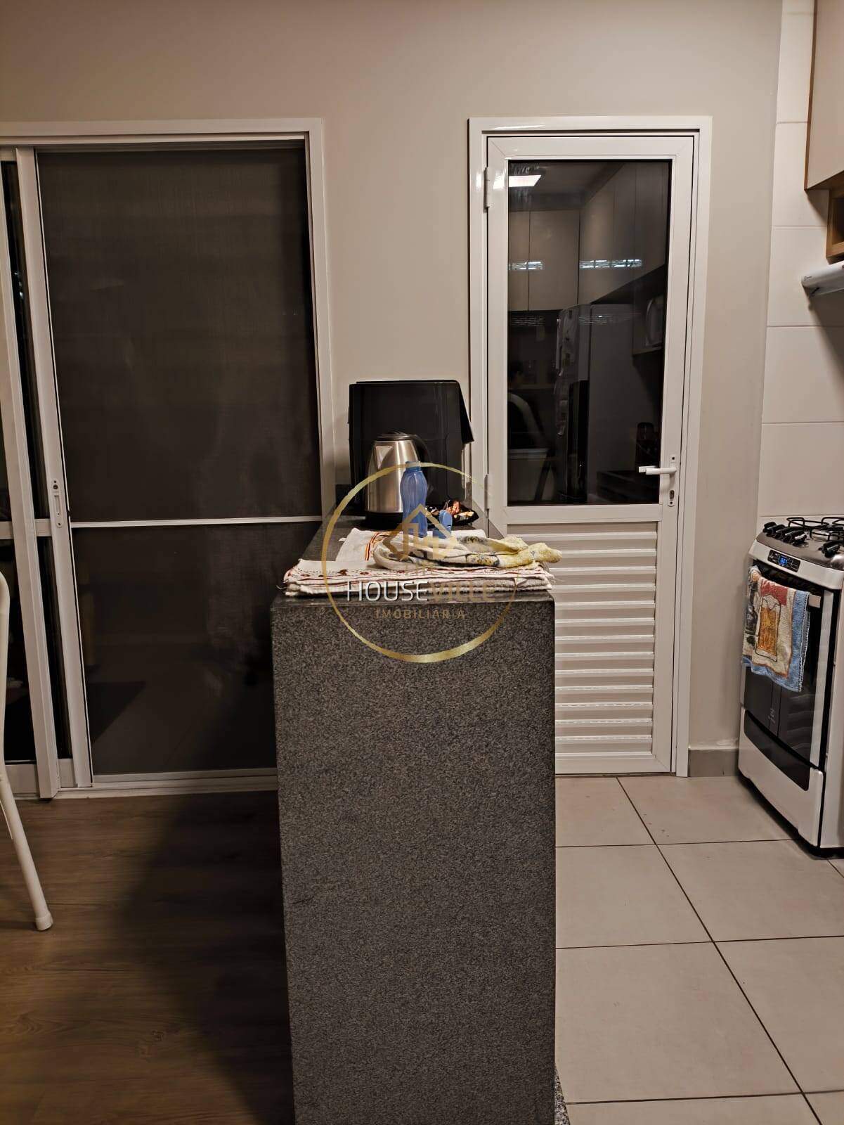 Apartamento à venda com 3 quartos, 70m² - Foto 18