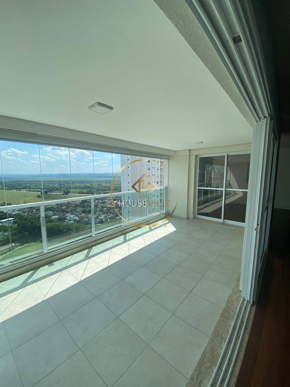 Apartamento, 4 quartos, 245 m² - Foto 1