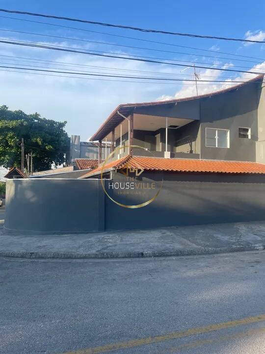 Casa à venda com 3 quartos, 139m² - Foto 2