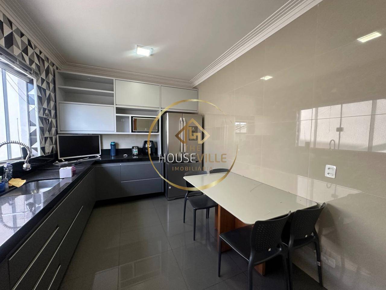 Casa à venda com 2 quartos, 169m² - Foto 32