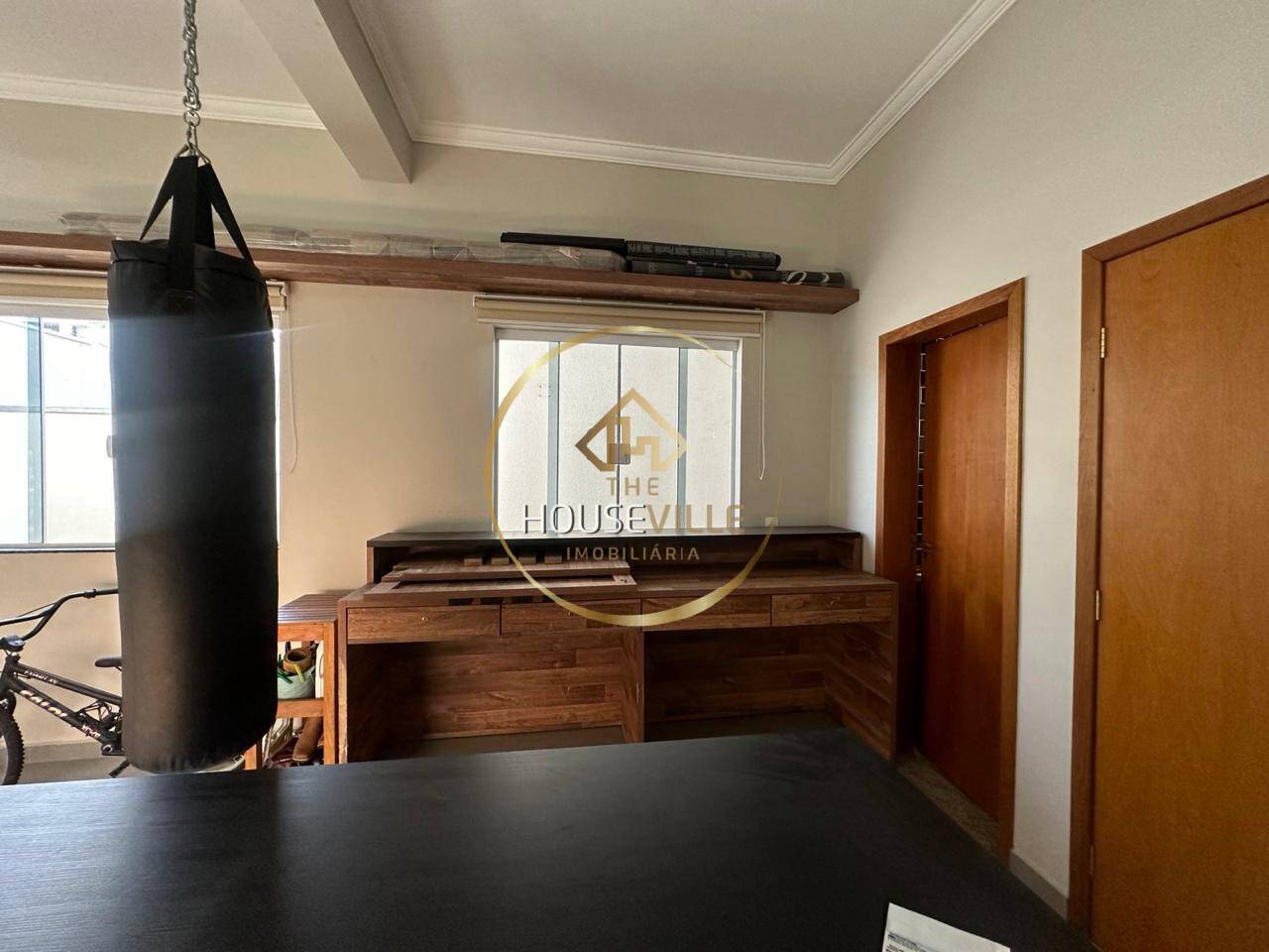 Casa à venda com 2 quartos, 169m² - Foto 12