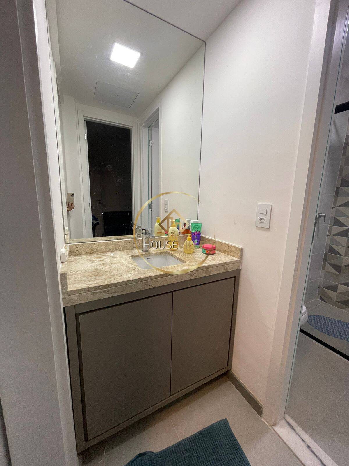 Apartamento à venda e aluguel com 2 quartos, 76m² - Foto 20