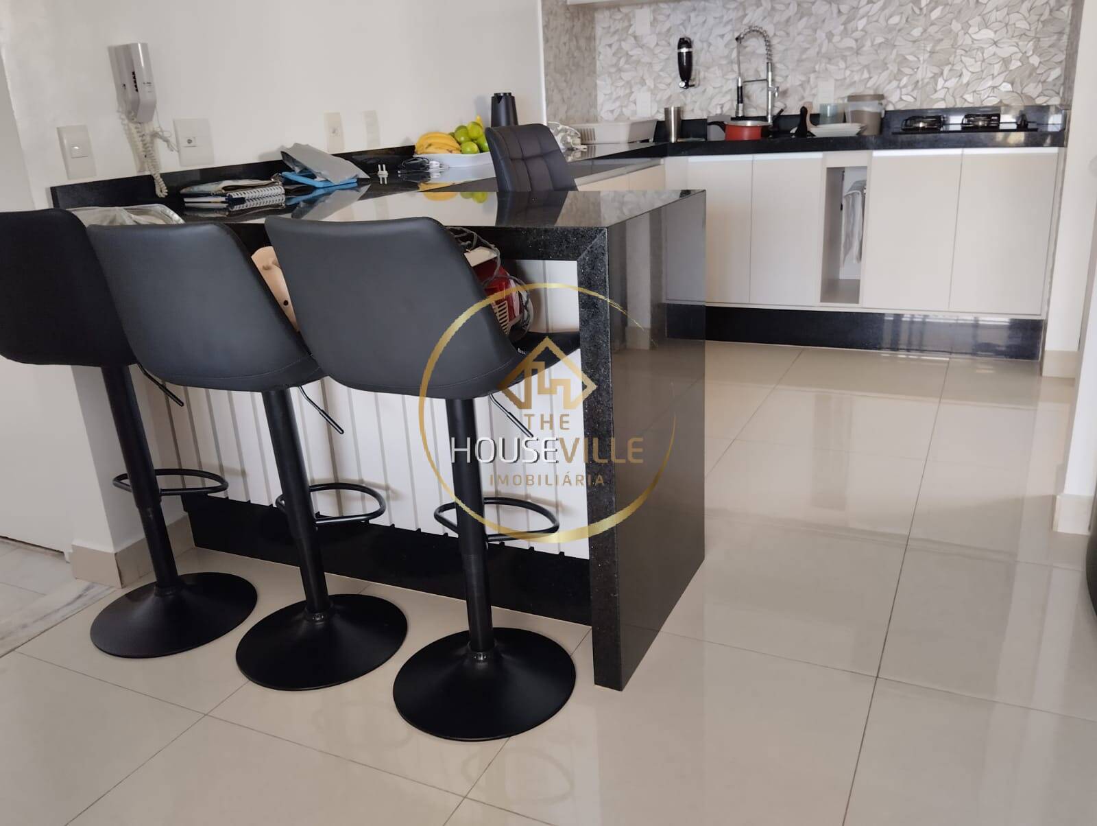 Apartamento à venda com 3 quartos, 99m² - Foto 7