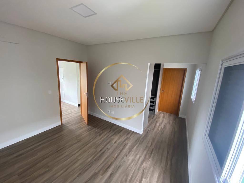 Casa à venda com 4 quartos, 290m² - Foto 6