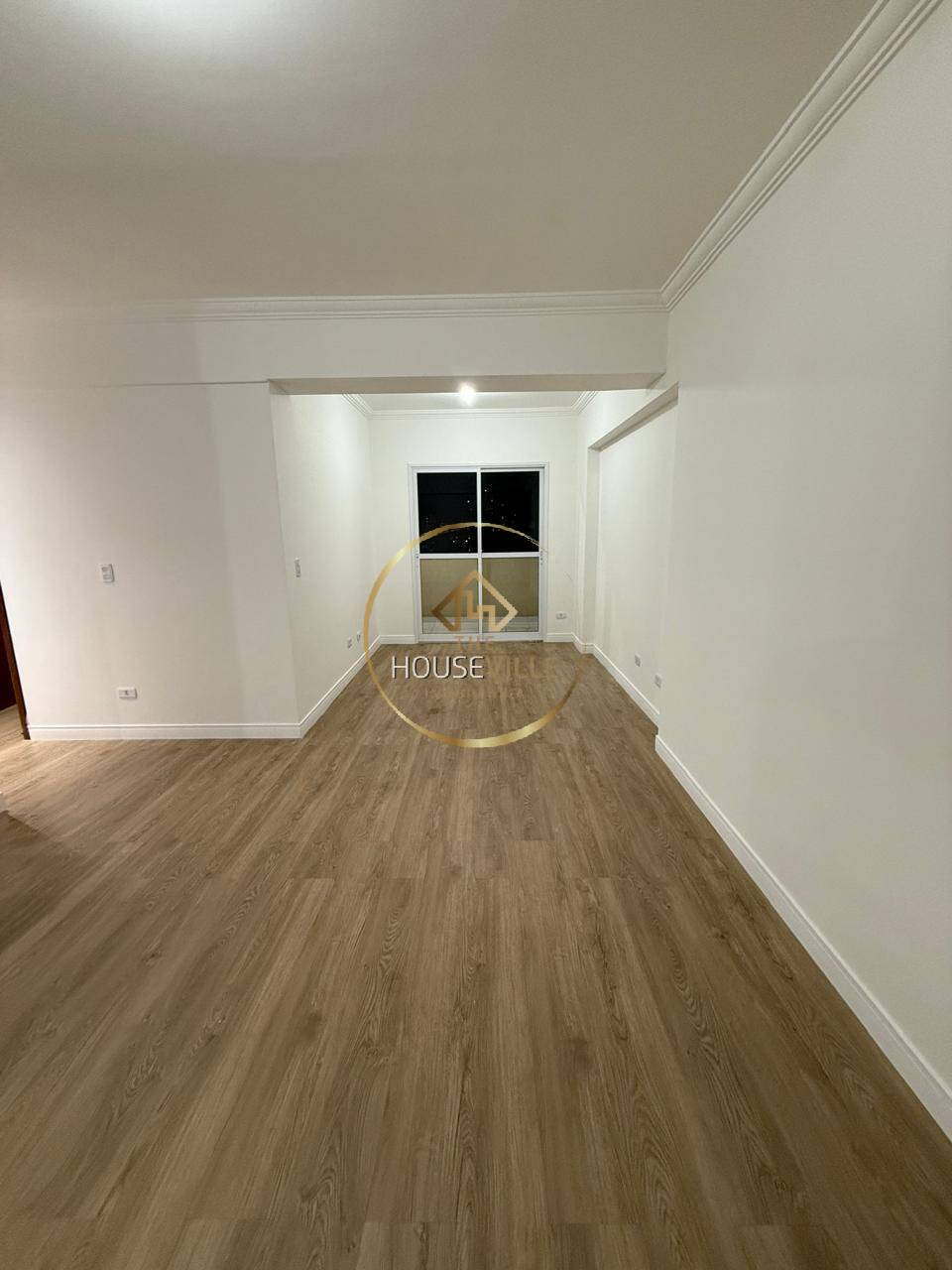 Apartamento à venda com 2 quartos, 72m² - Foto 2
