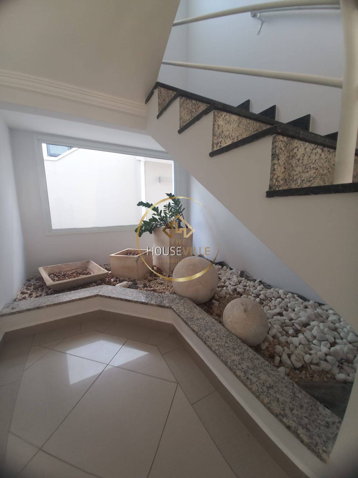 Casa à venda com 4 quartos, 320m² - Foto 7