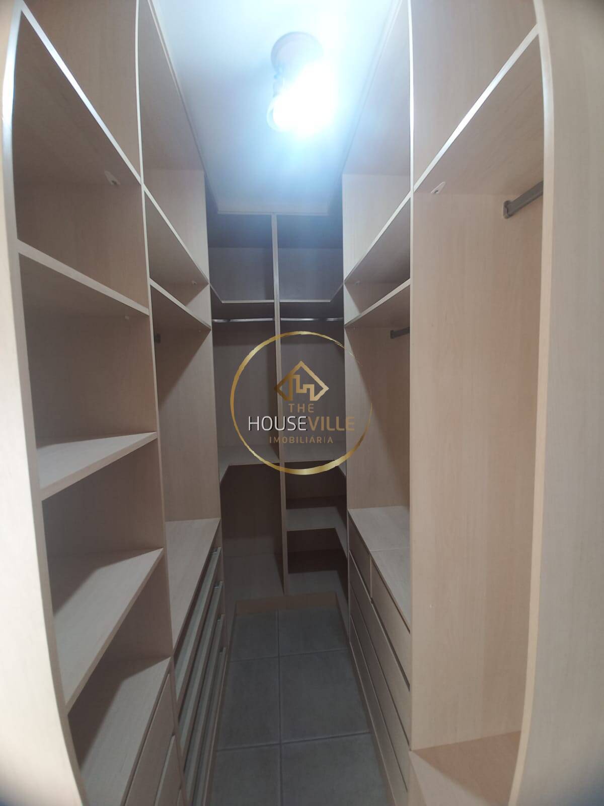 Casa à venda com 4 quartos, 320m² - Foto 23