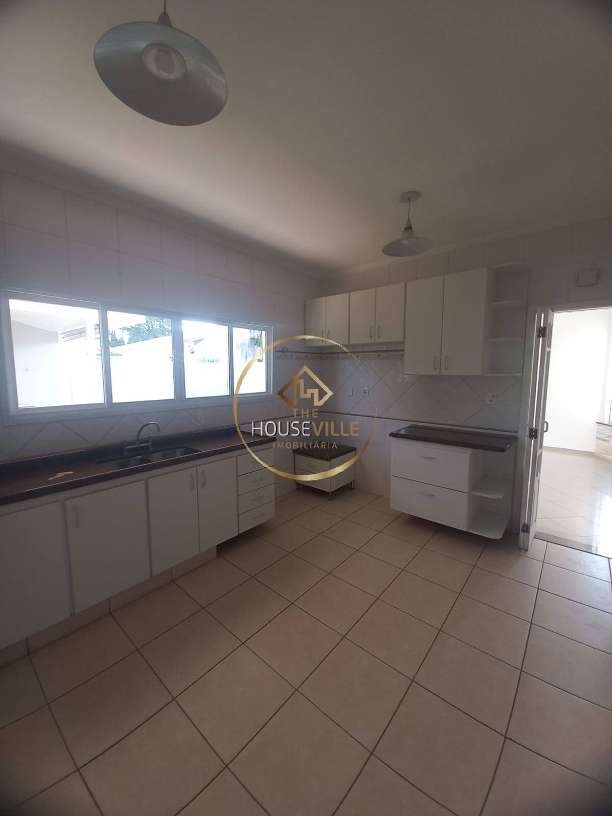 Casa à venda com 4 quartos, 320m² - Foto 14