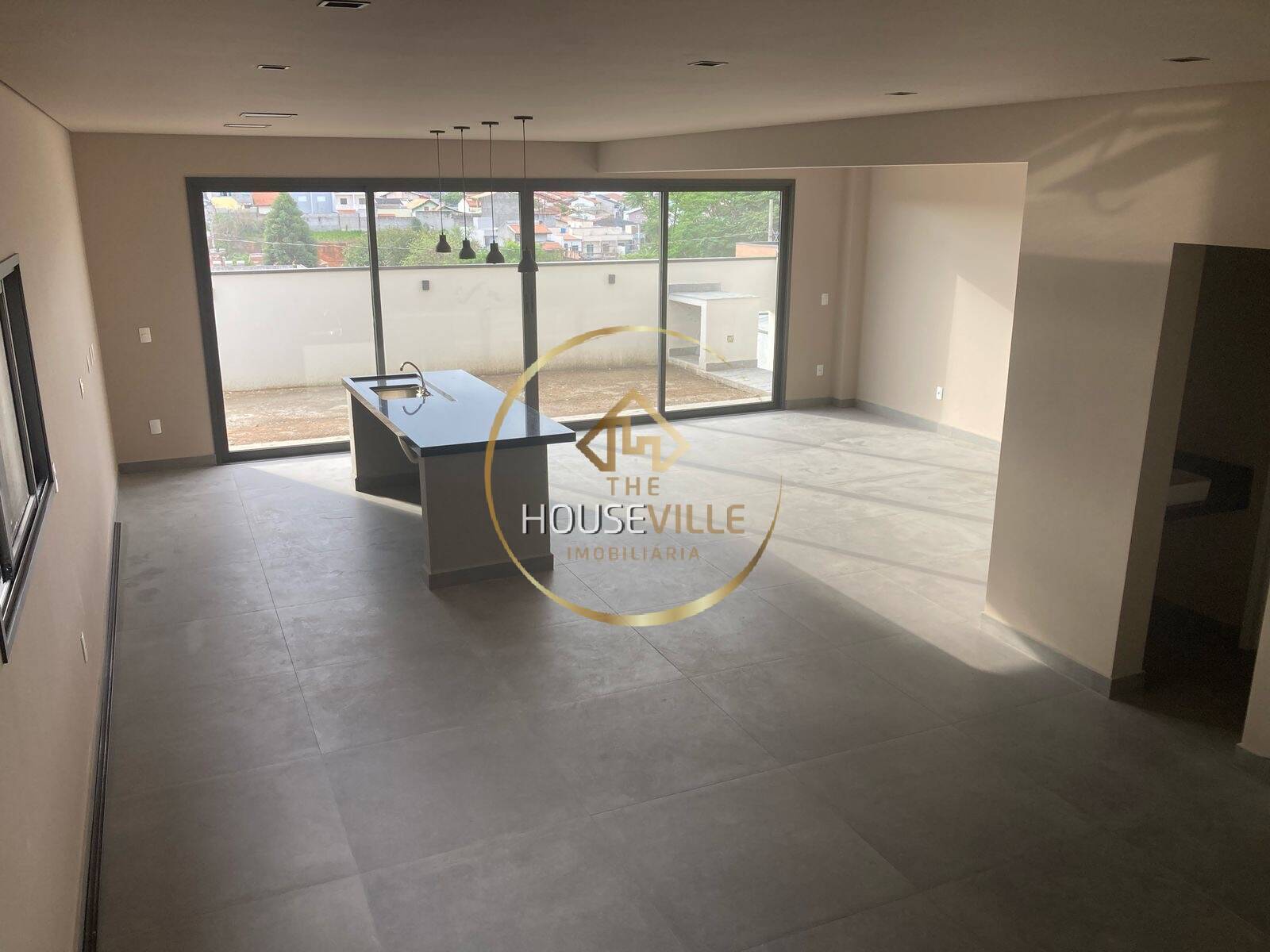 Casa de Condomínio à venda com 3 quartos, 220m² - Foto 4
