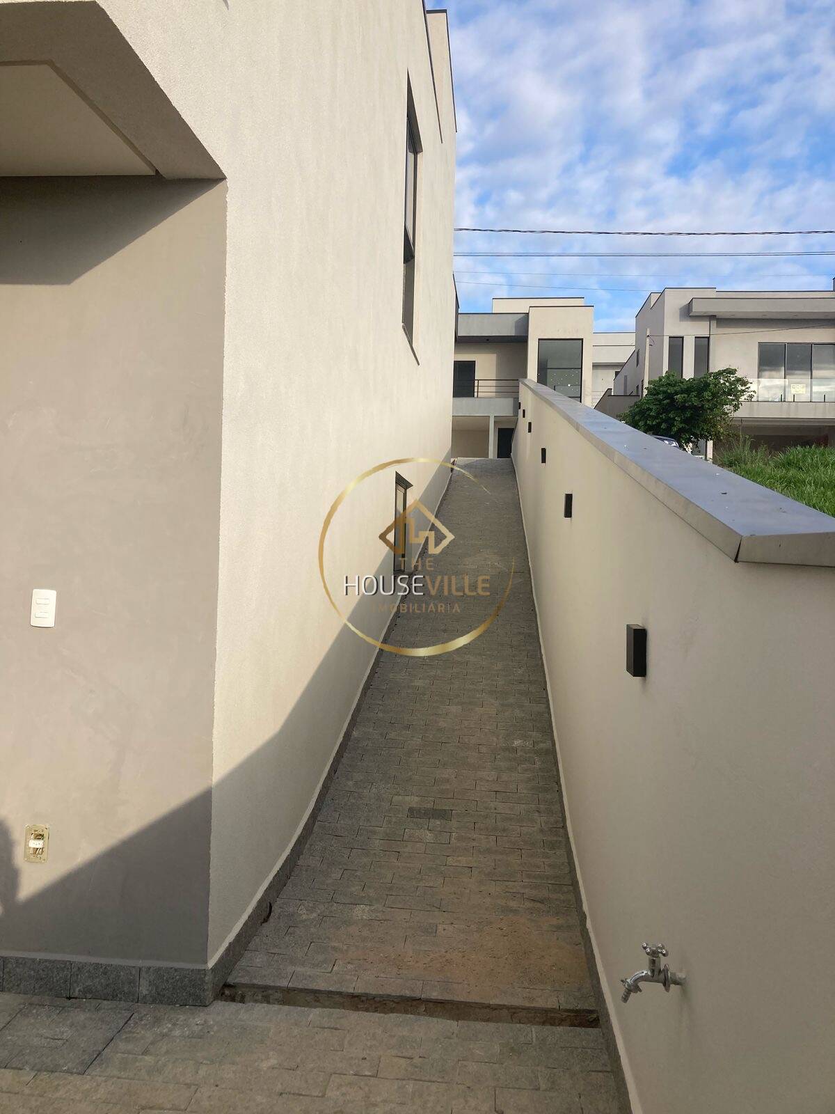 Casa de Condomínio à venda com 3 quartos, 220m² - Foto 25