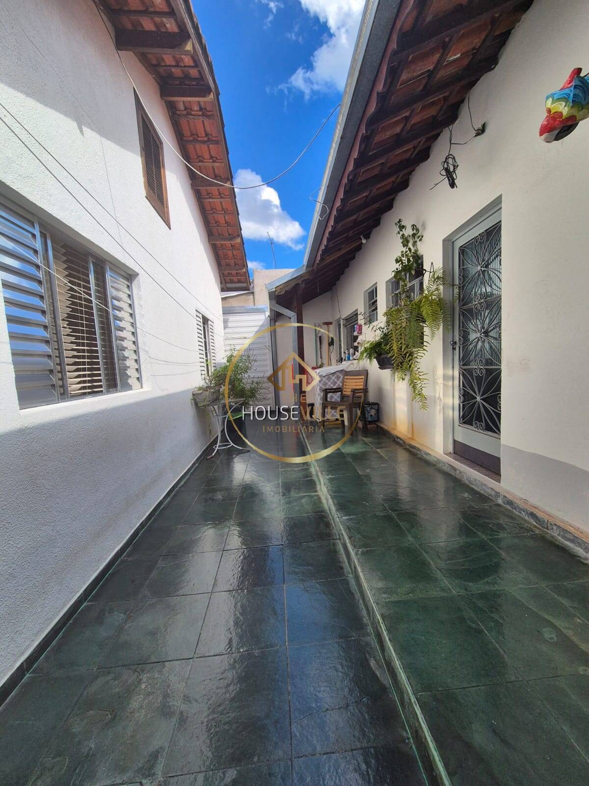 Casa à venda com 4 quartos, 199m² - Foto 15