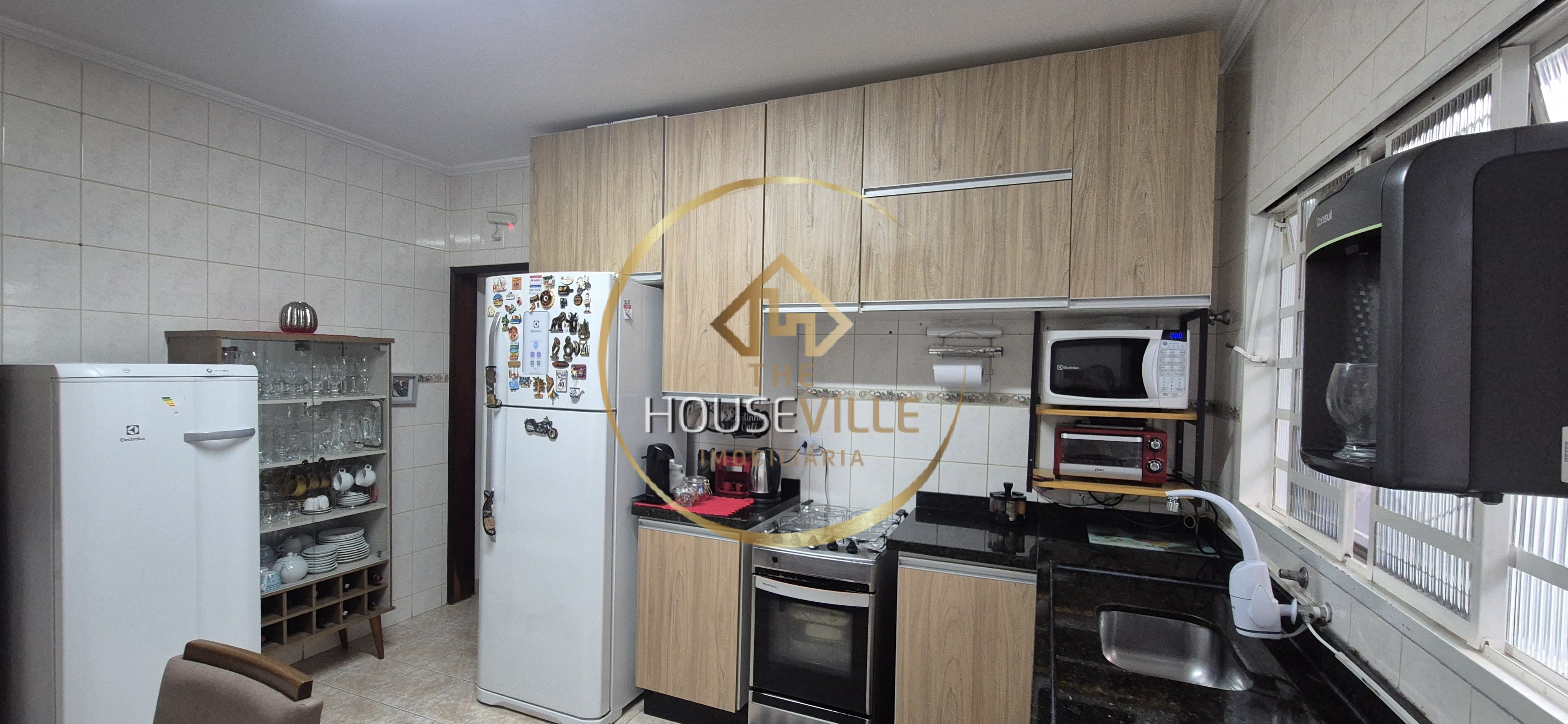 Casa à venda com 2 quartos, 110m² - Foto 3