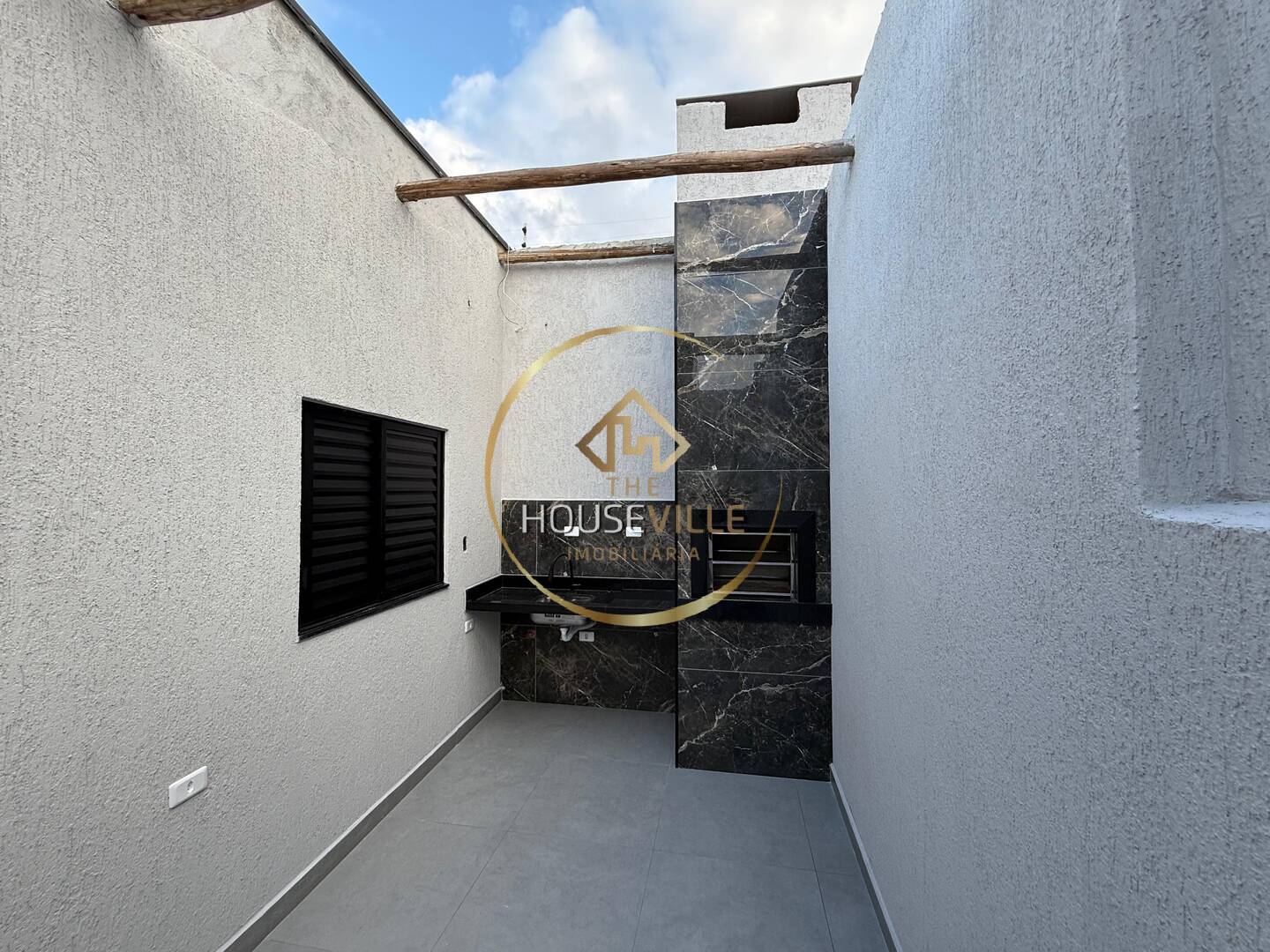 Casa à venda com 3 quartos, 80m² - Foto 4