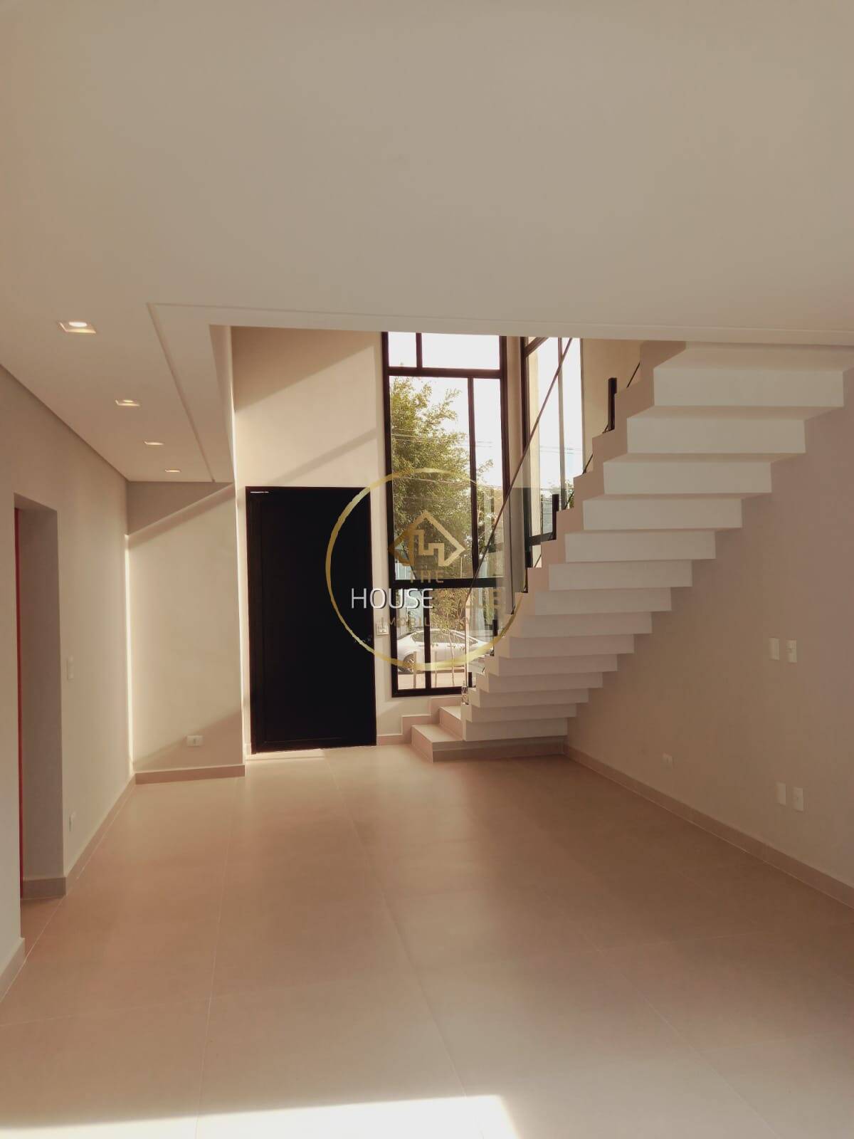 Casa de Condomínio à venda com 3 quartos, 200m² - Foto 4