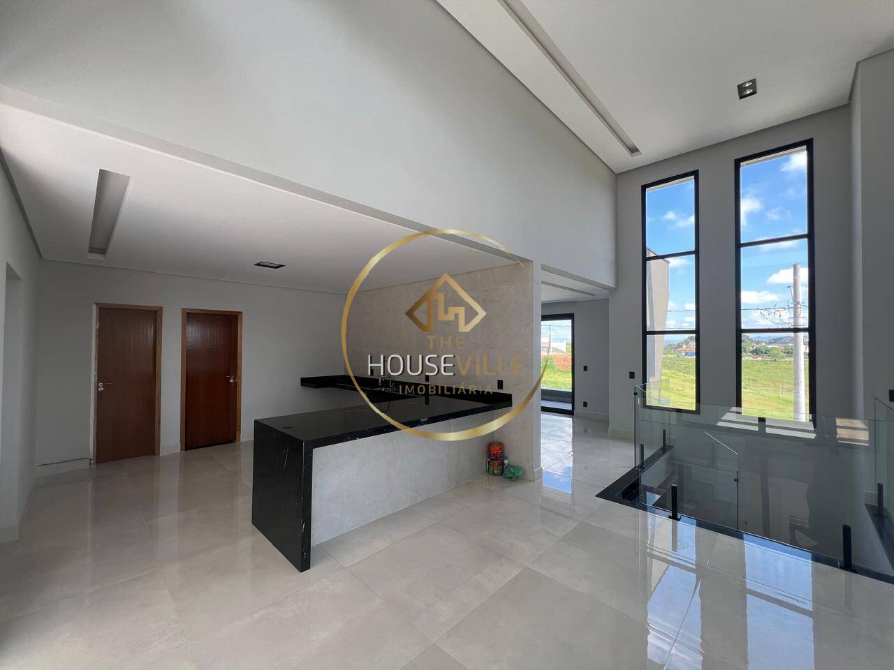 Casa de Condomínio à venda com 3 quartos, 320m² - Foto 3