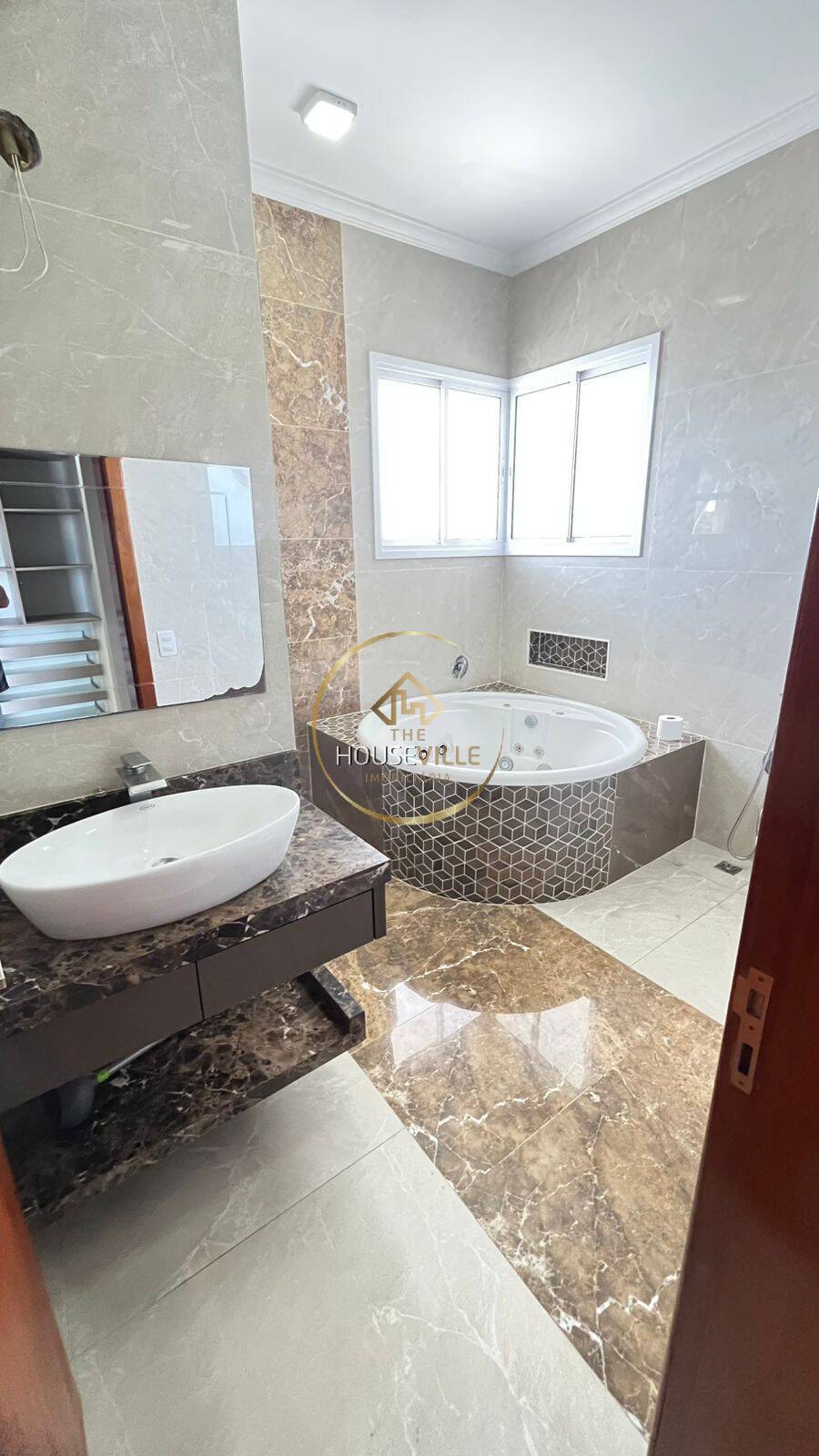 Casa de Condomínio à venda e aluguel com 3 quartos, 350m² - Foto 23