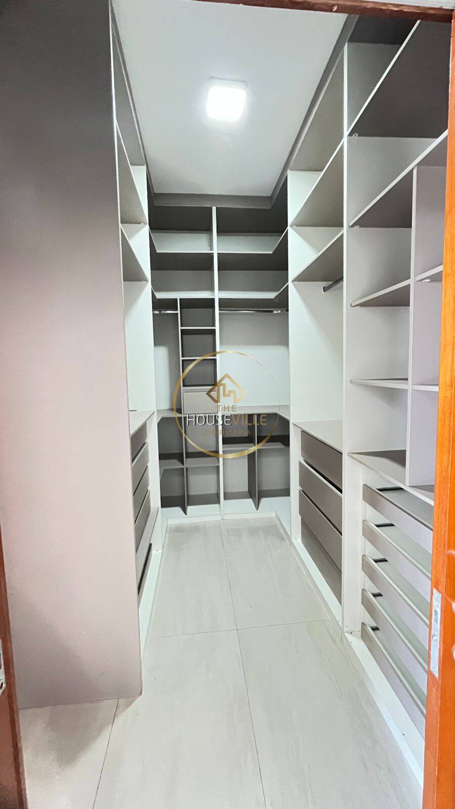 Casa de Condomínio à venda e aluguel com 3 quartos, 350m² - Foto 24