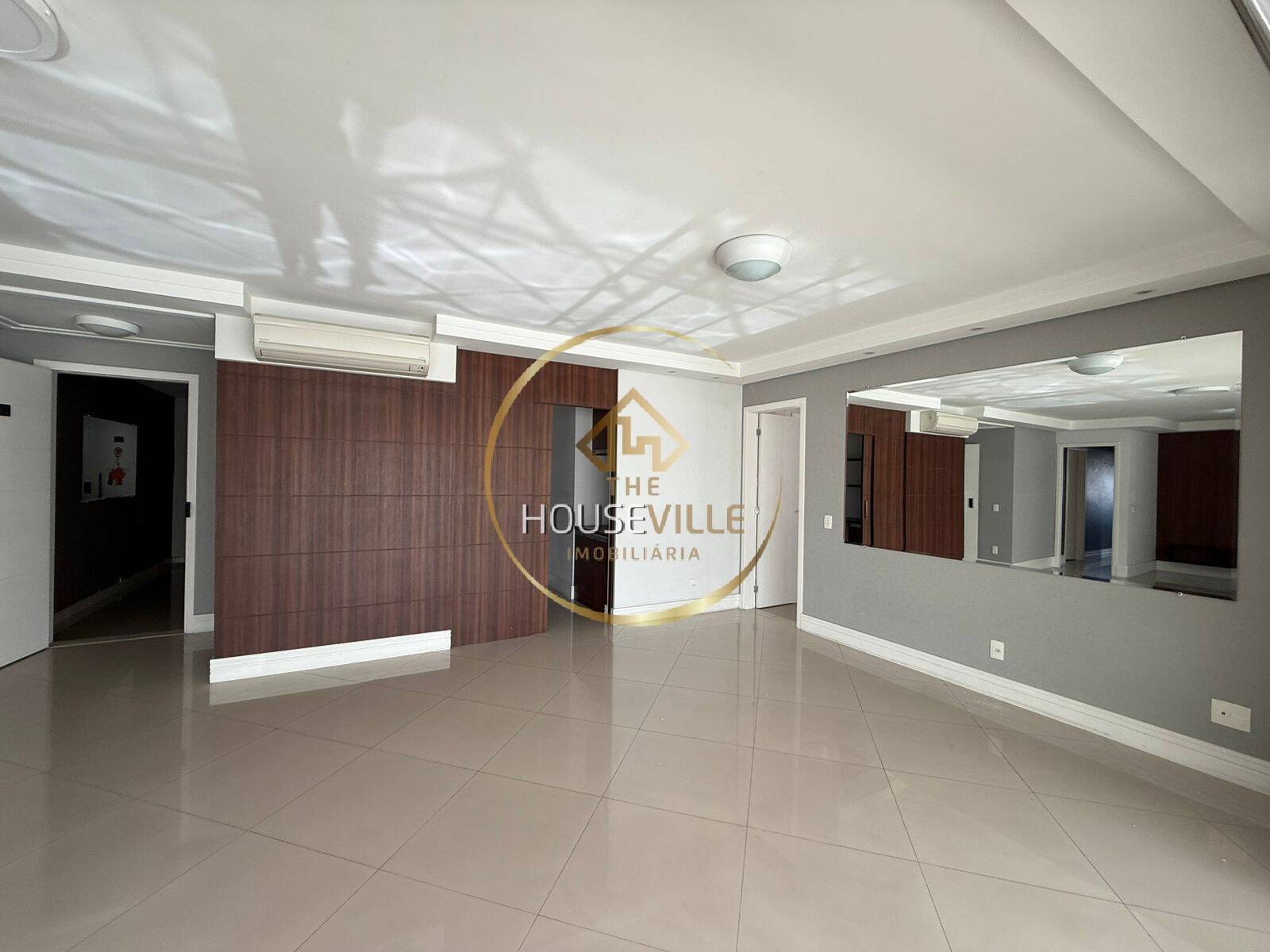 Apartamento para alugar com 3 quartos, 182m² - Foto 13