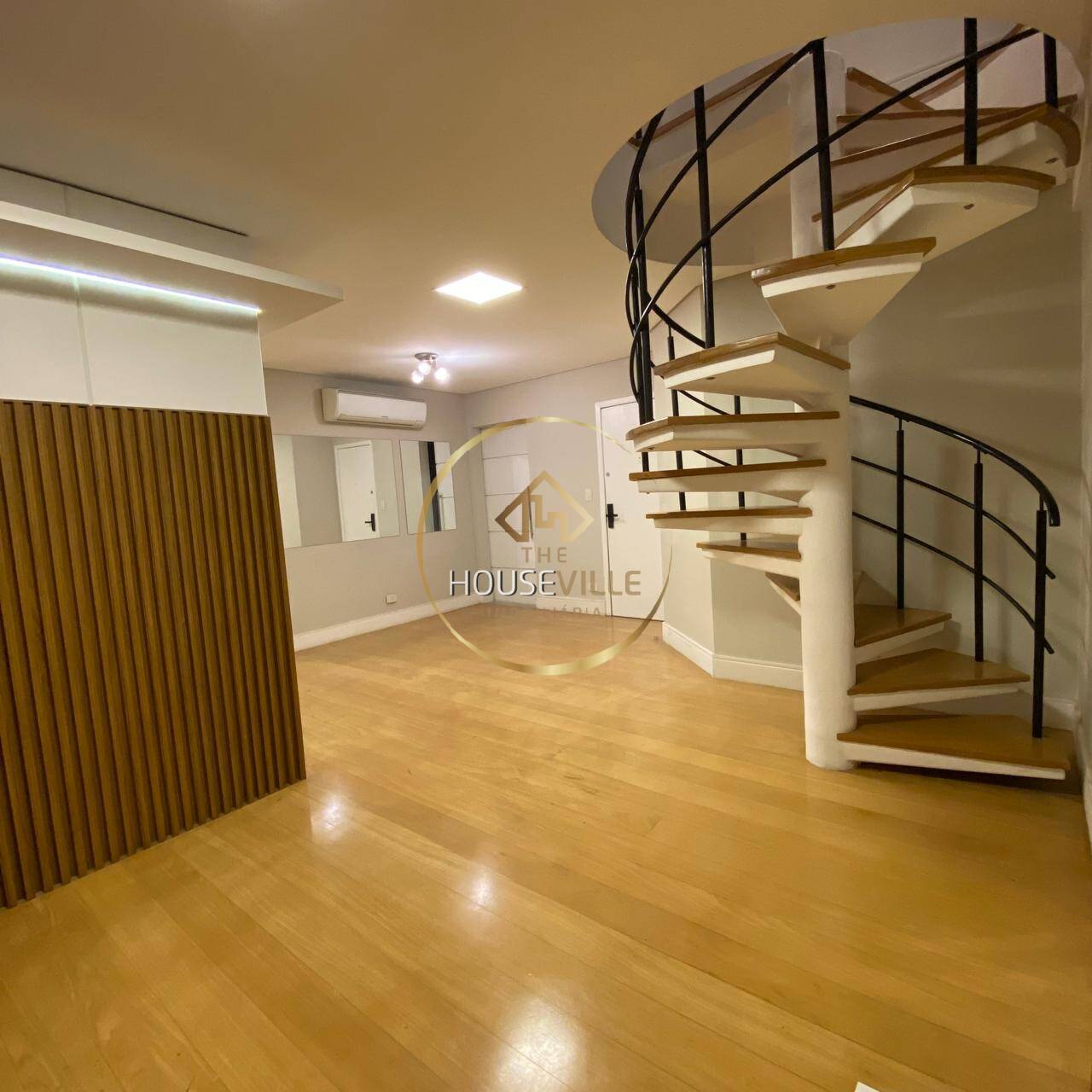 Apartamento à venda com 3 quartos, 182m² - Foto 2