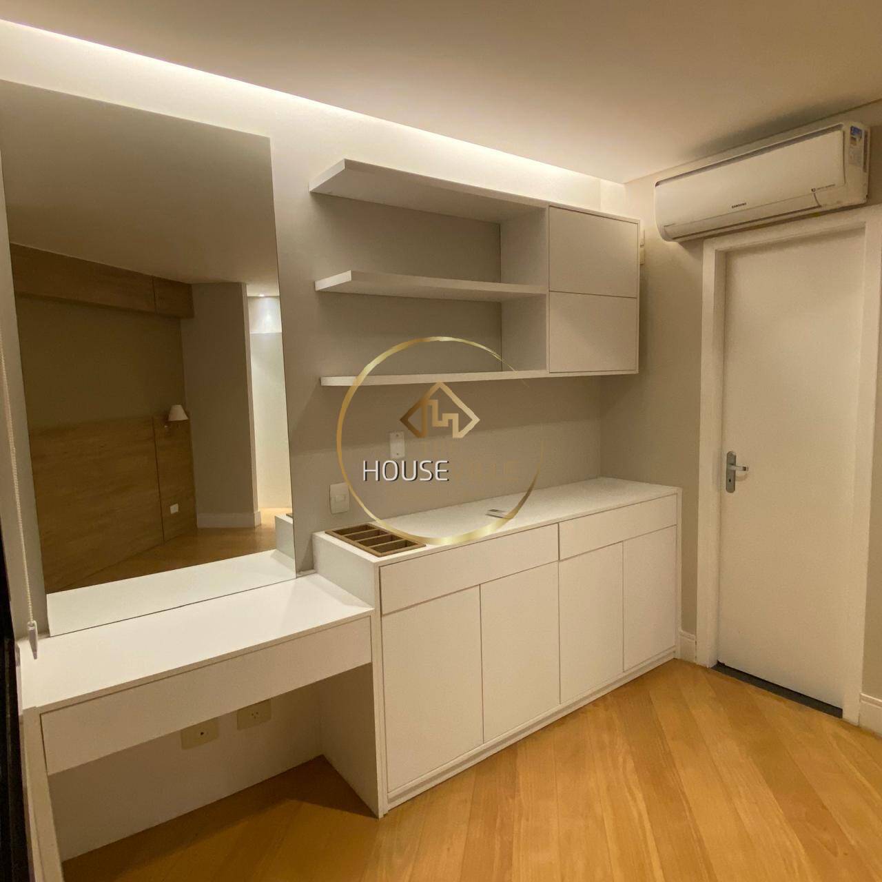 Apartamento à venda com 3 quartos, 182m² - Foto 17