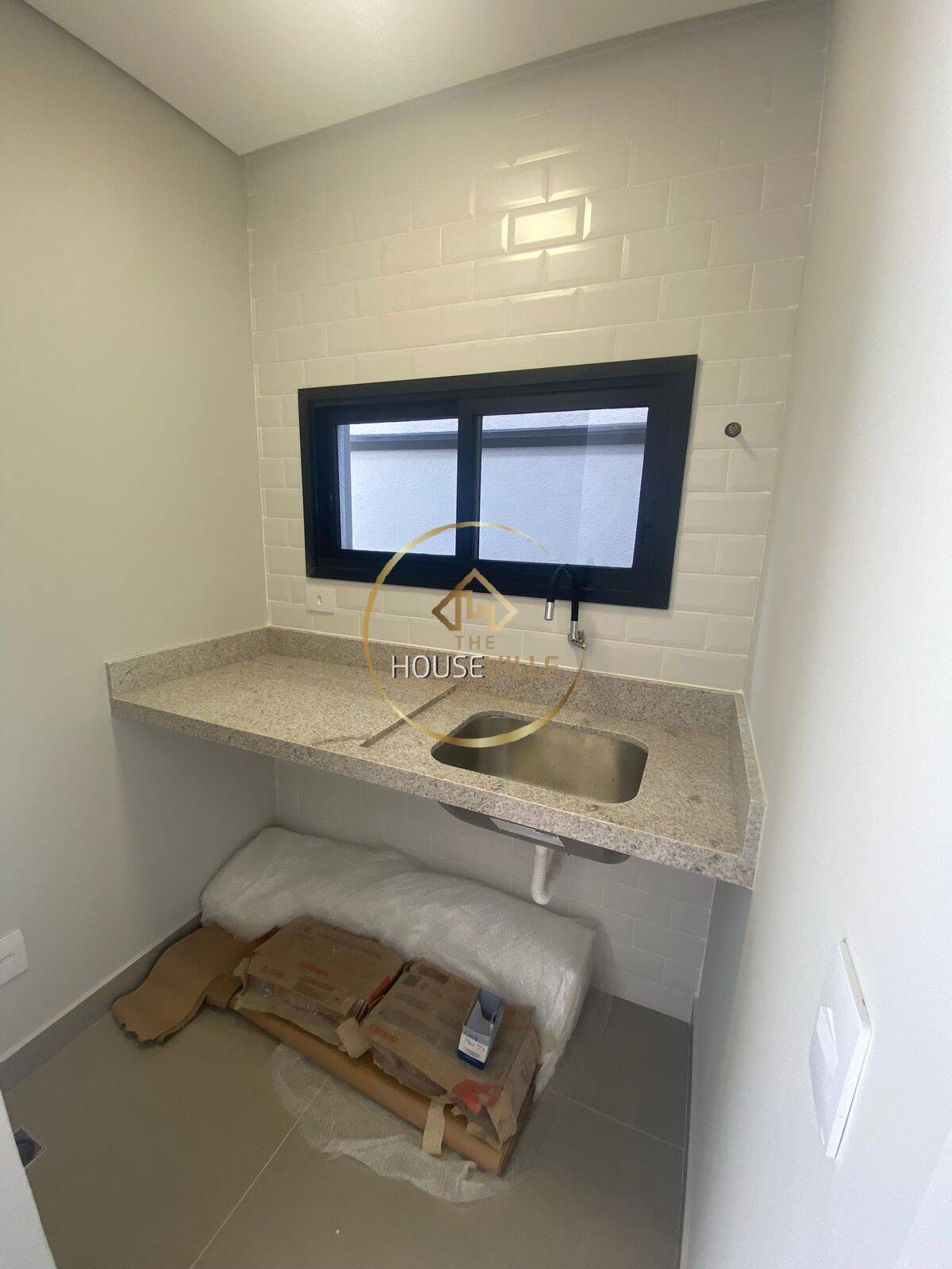 Casa de Condomínio à venda com 3 quartos, 220m² - Foto 22