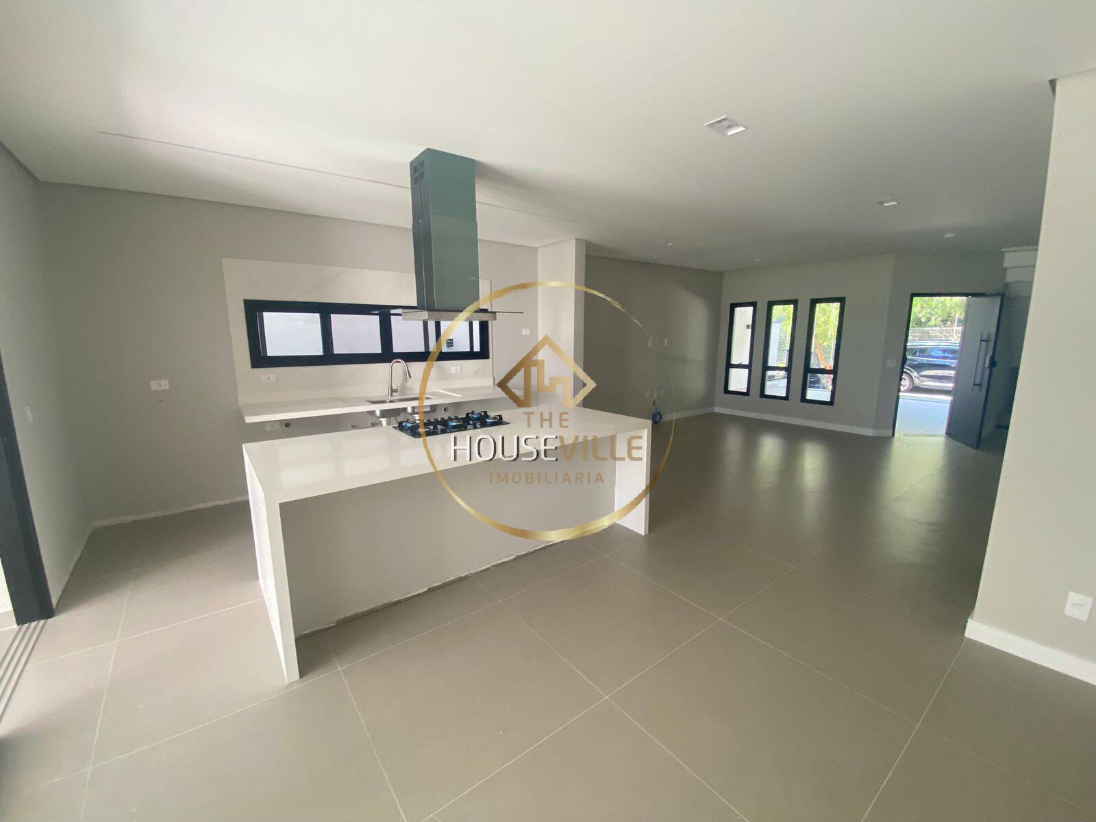Casa de Condomínio à venda com 3 quartos, 220m² - Foto 4