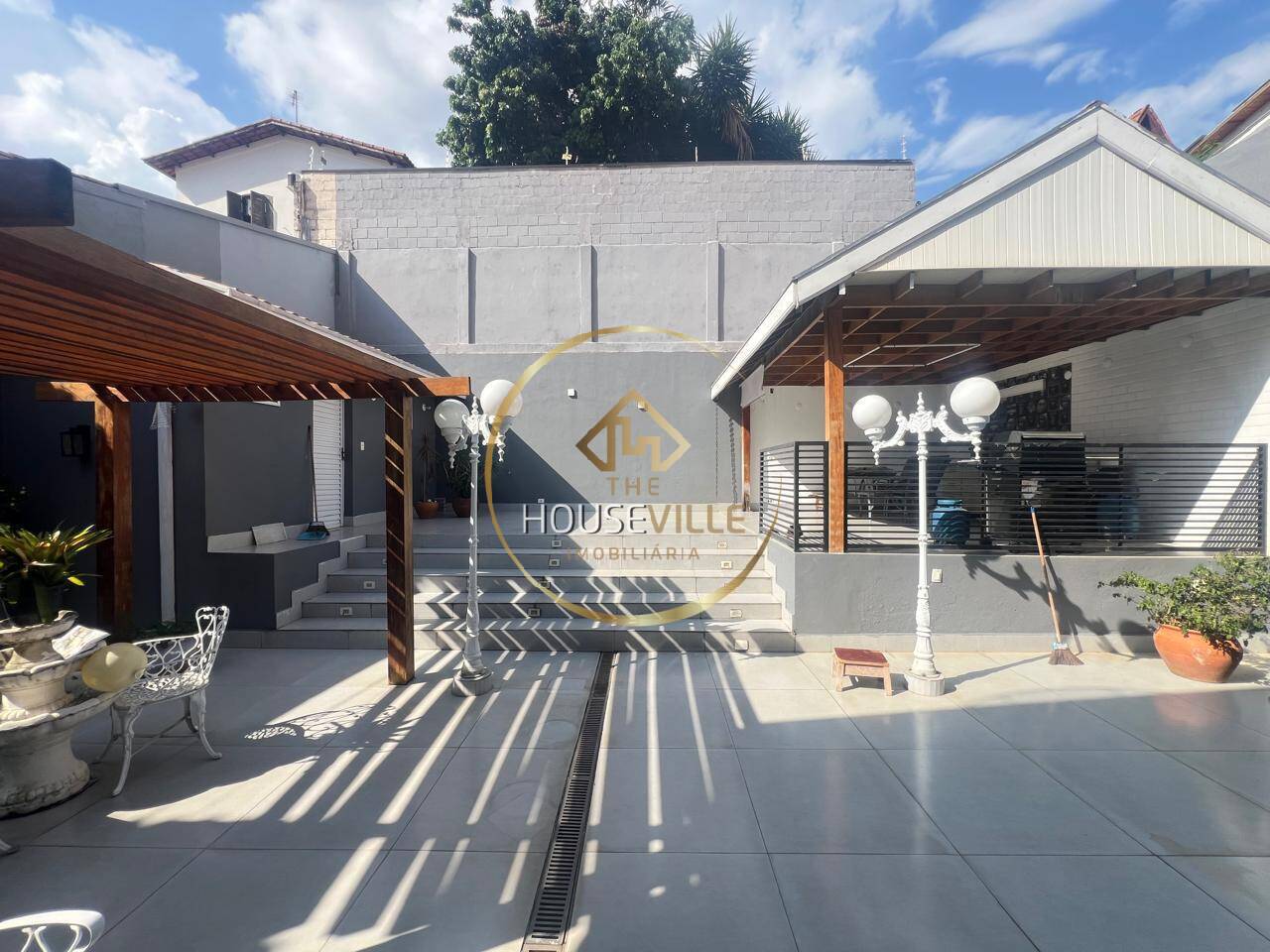 Casa à venda com 4 quartos, 280m² - Foto 10