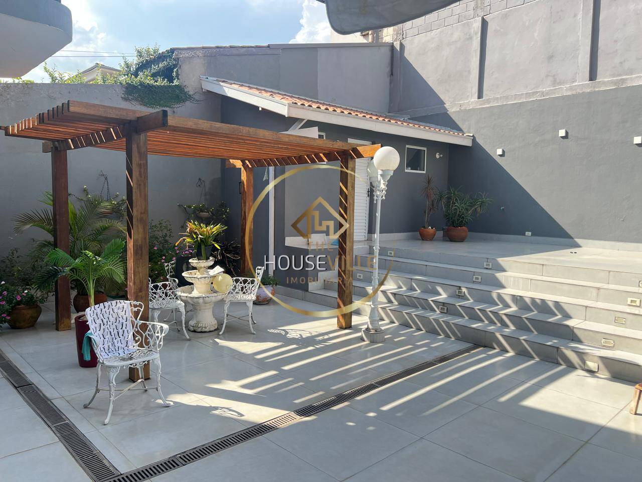 Casa à venda com 4 quartos, 280m² - Foto 11