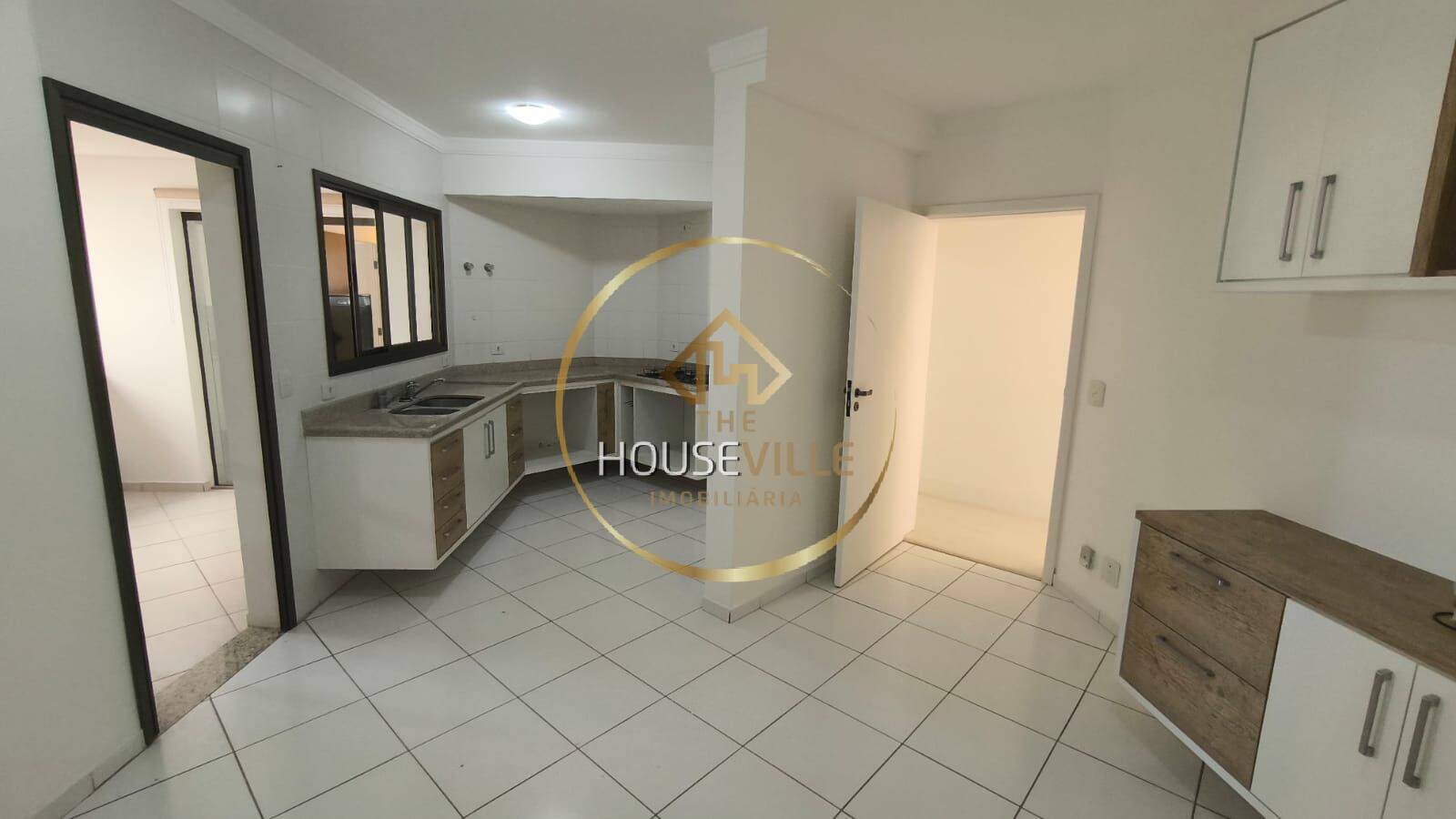 Apartamento à venda com 4 quartos, 220m² - Foto 5