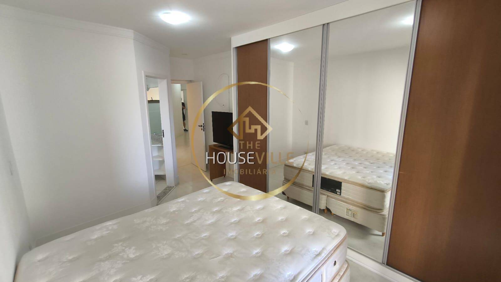 Apartamento à venda com 4 quartos, 220m² - Foto 10