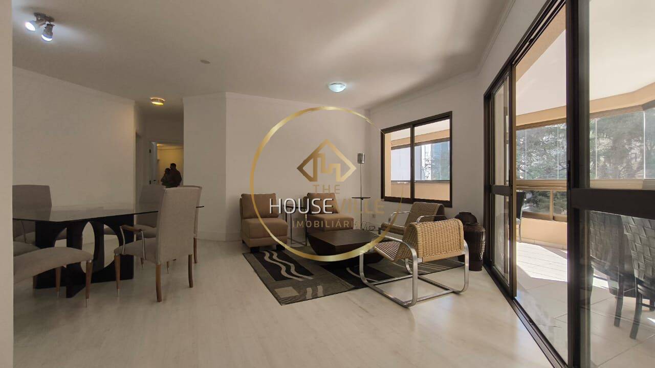 Apartamento à venda com 4 quartos, 220m² - Foto 1