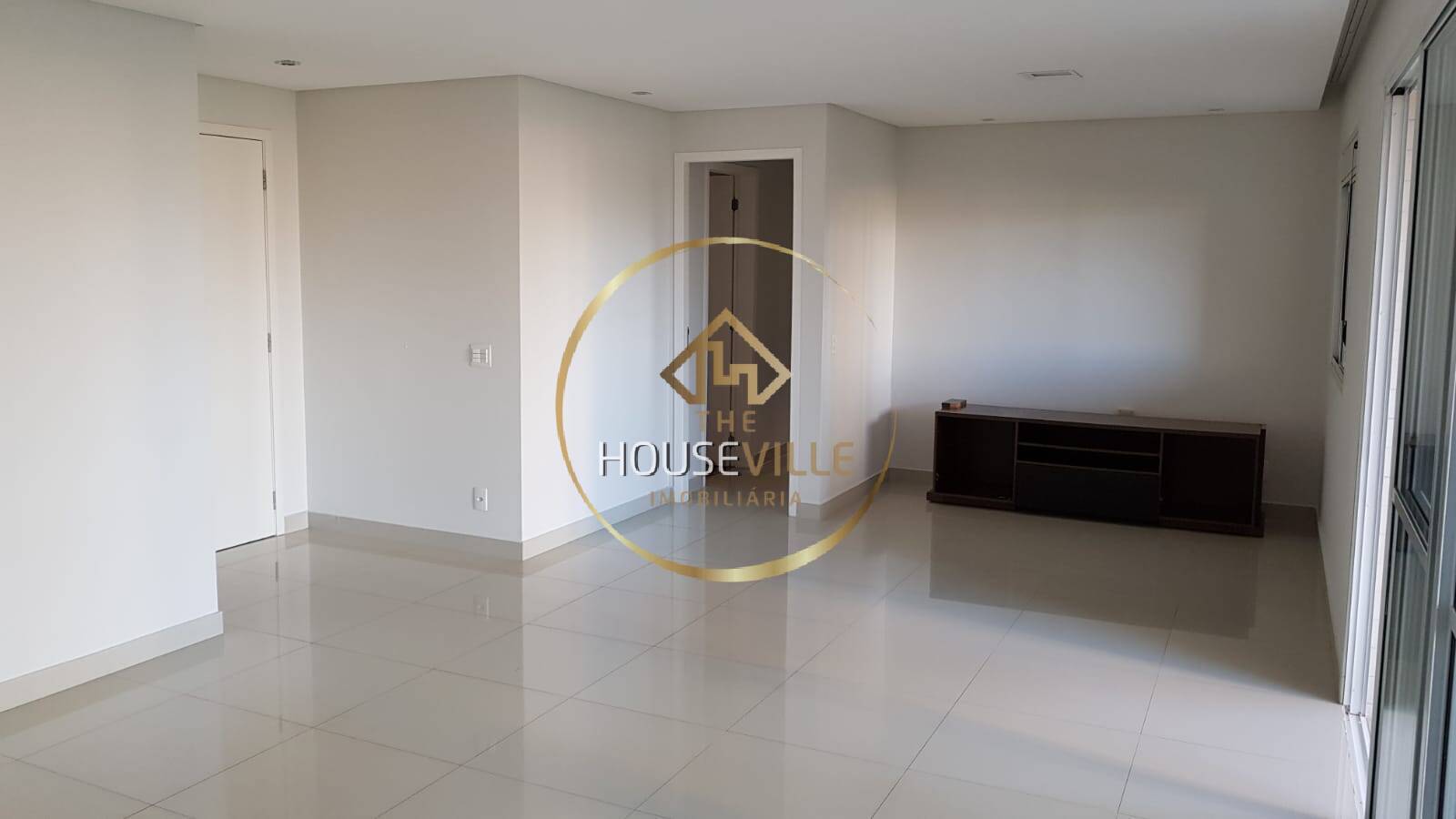 Apartamento à venda com 3 quartos, 147m² - Foto 3