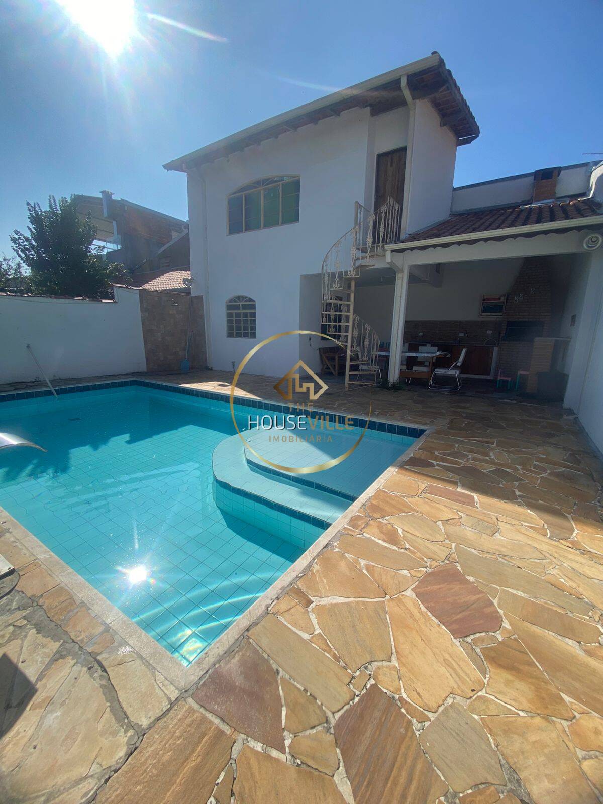 Casa à venda com 2 quartos, 184m² - Foto 4