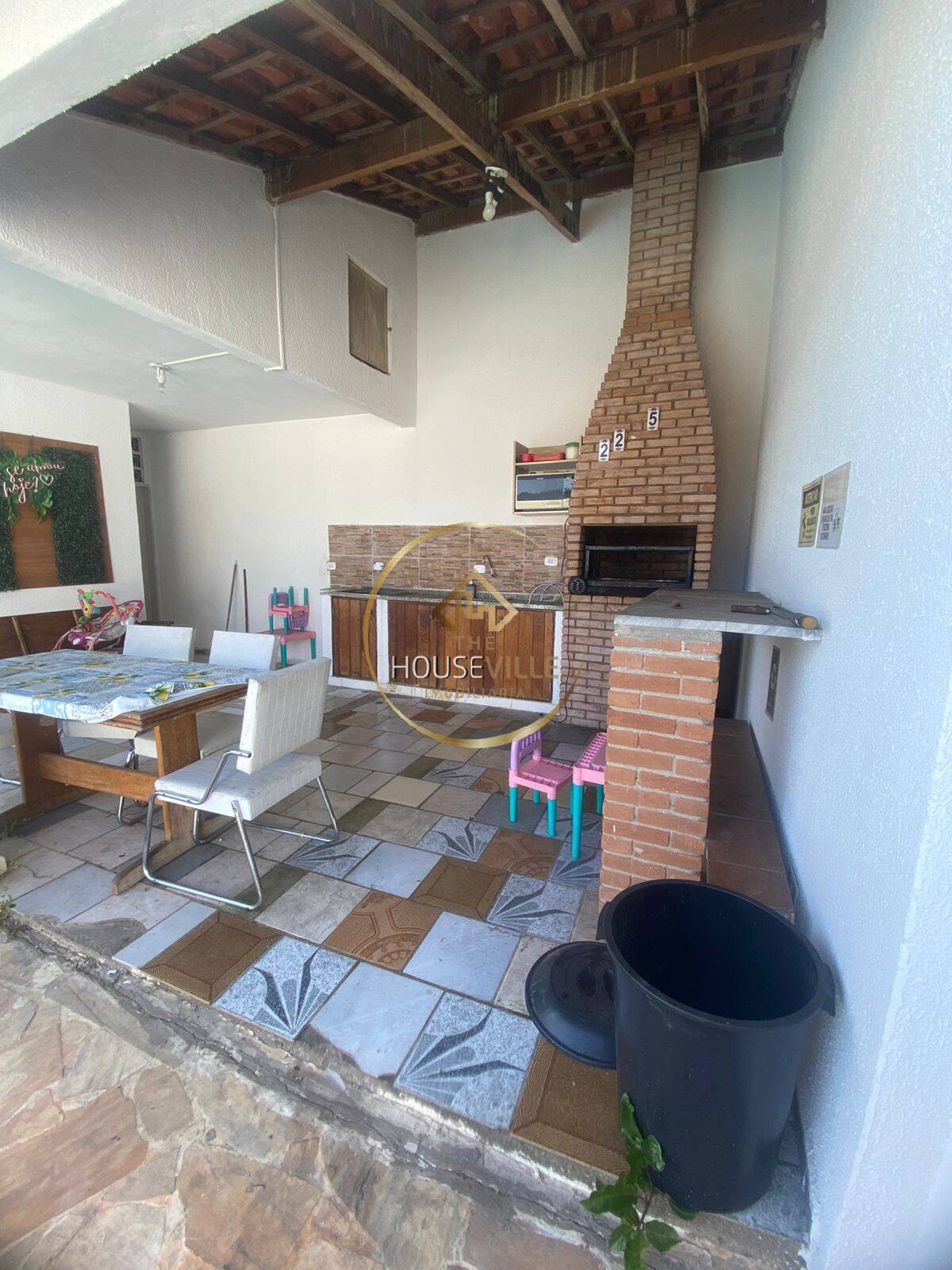 Casa à venda com 2 quartos, 184m² - Foto 8