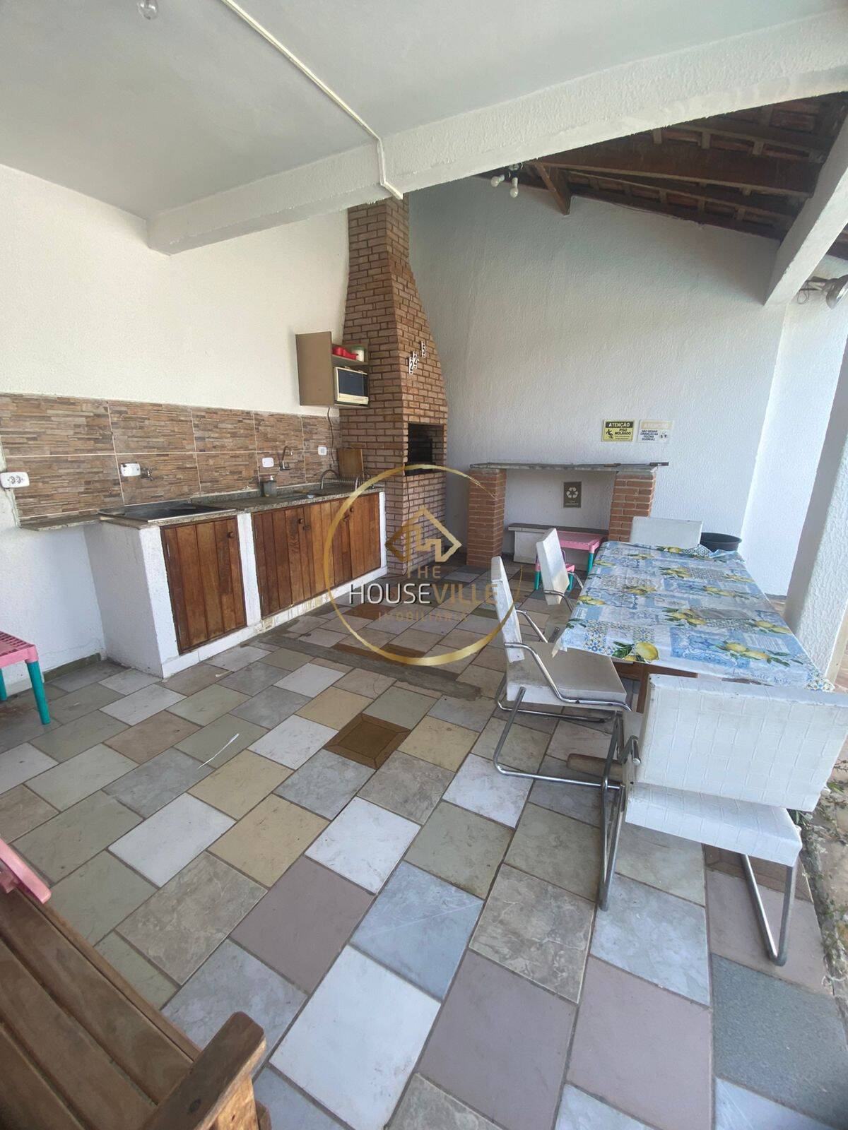 Casa à venda com 2 quartos, 184m² - Foto 9