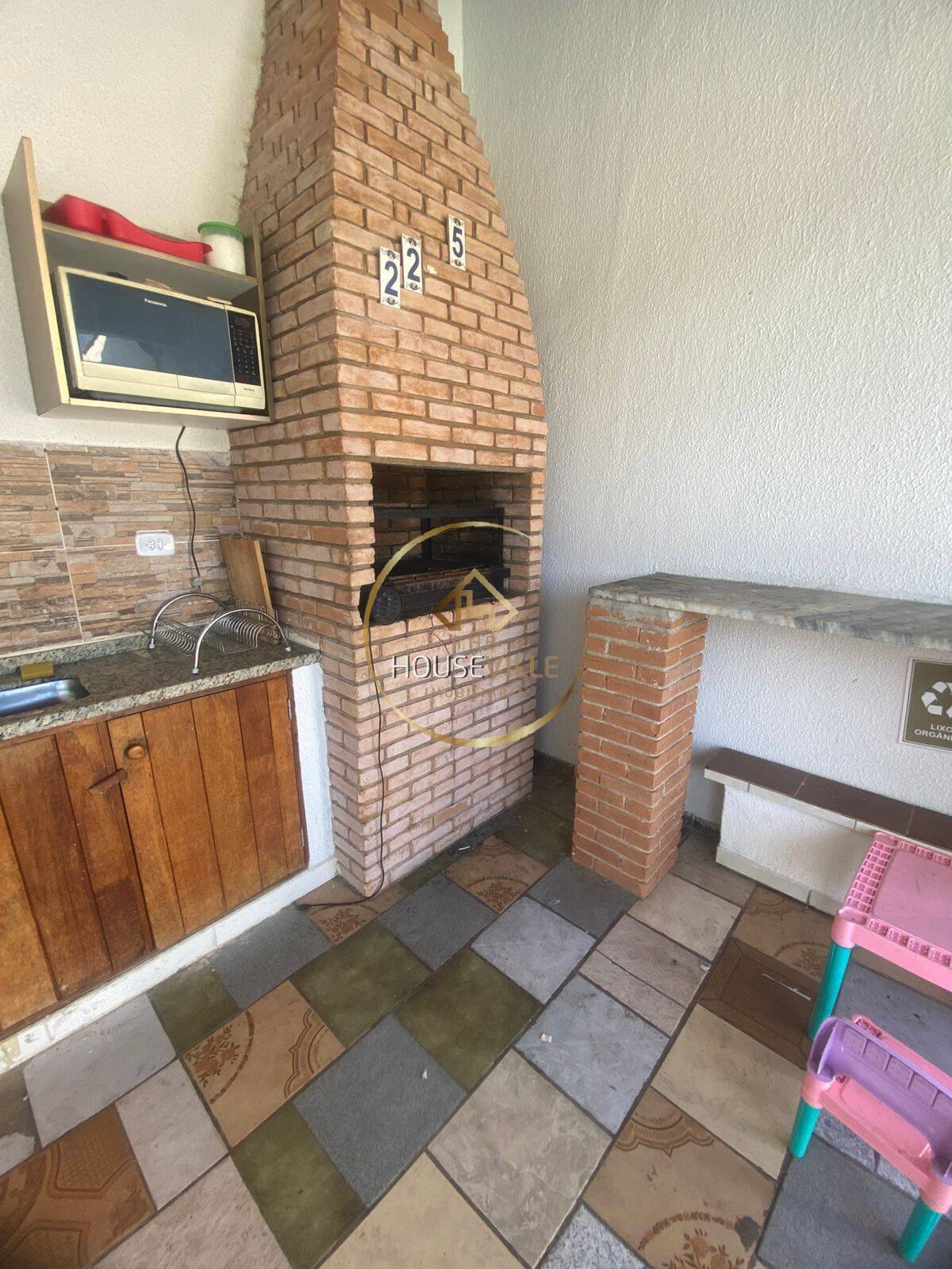 Casa à venda com 2 quartos, 184m² - Foto 10
