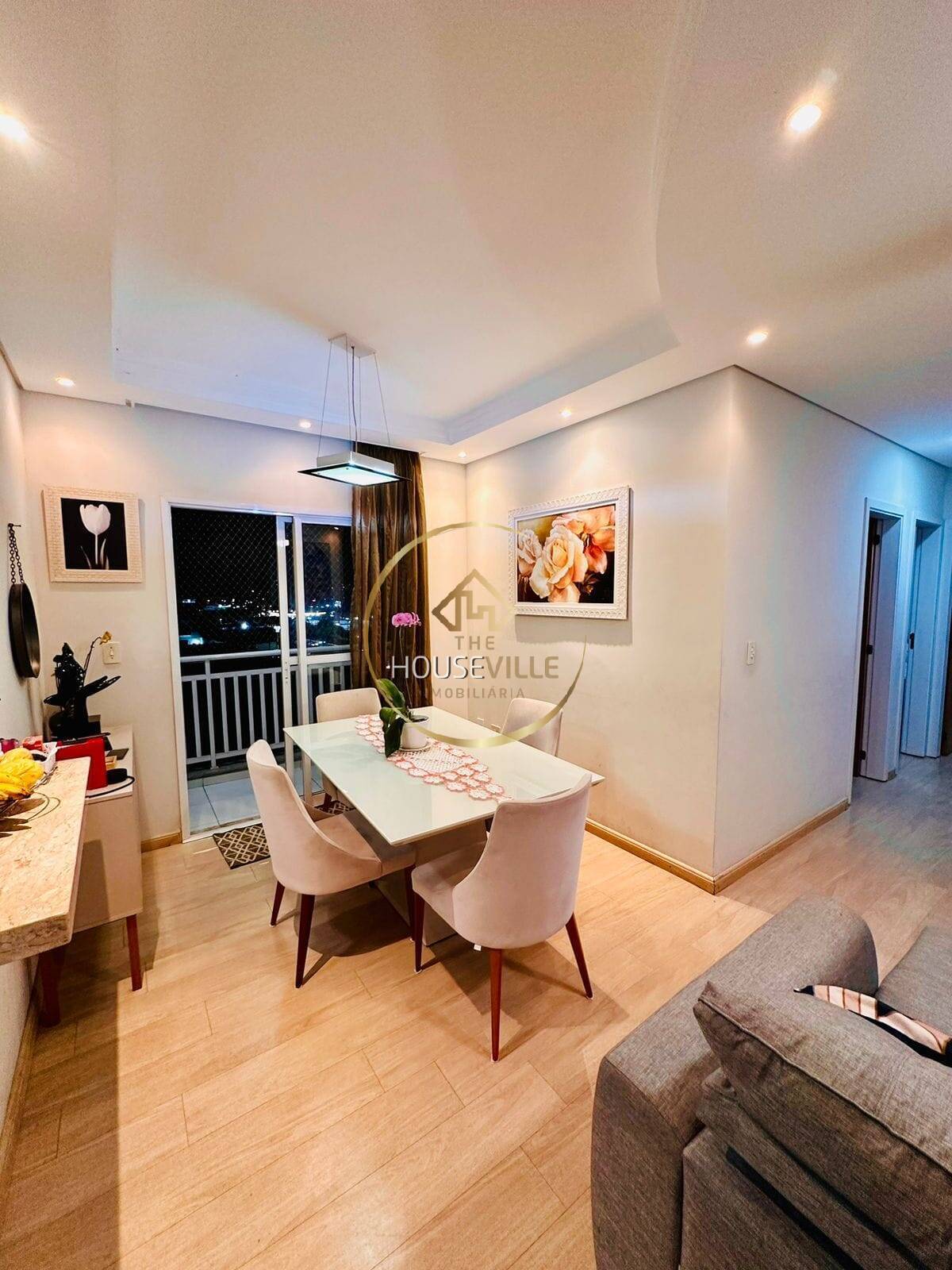 Apartamento à venda com 3 quartos, 80m² - Foto 1