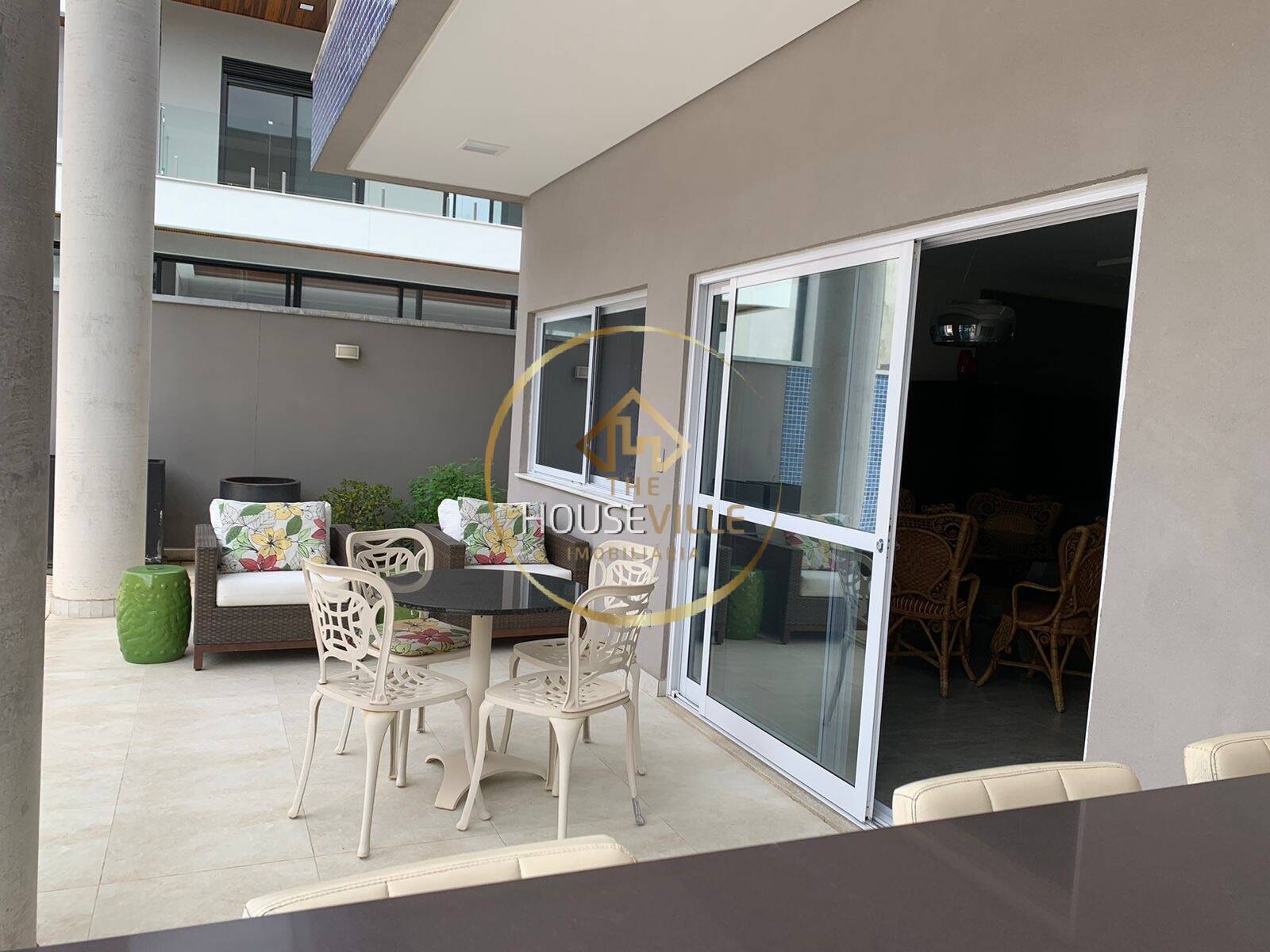 Casa à venda com 5 quartos, 350m² - Foto 6