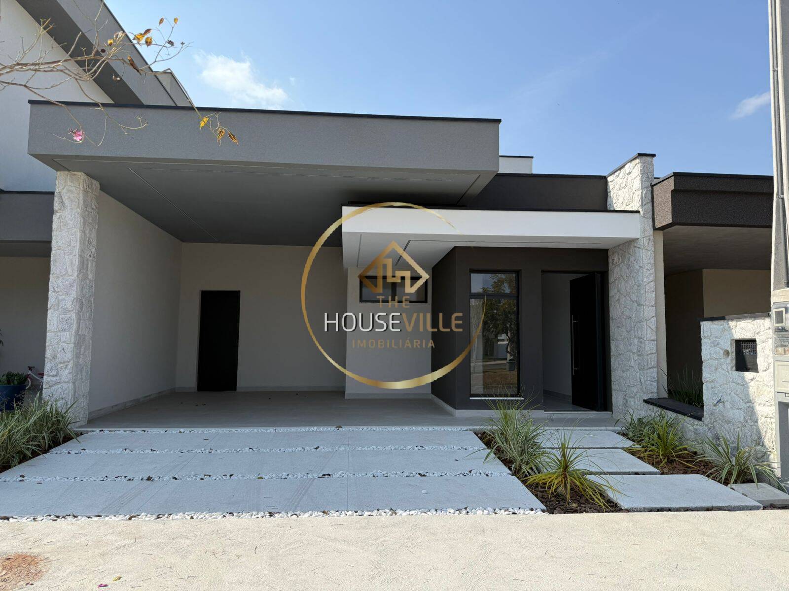 Casa de Condomínio à venda com 3 quartos, 129m² - Foto 1
